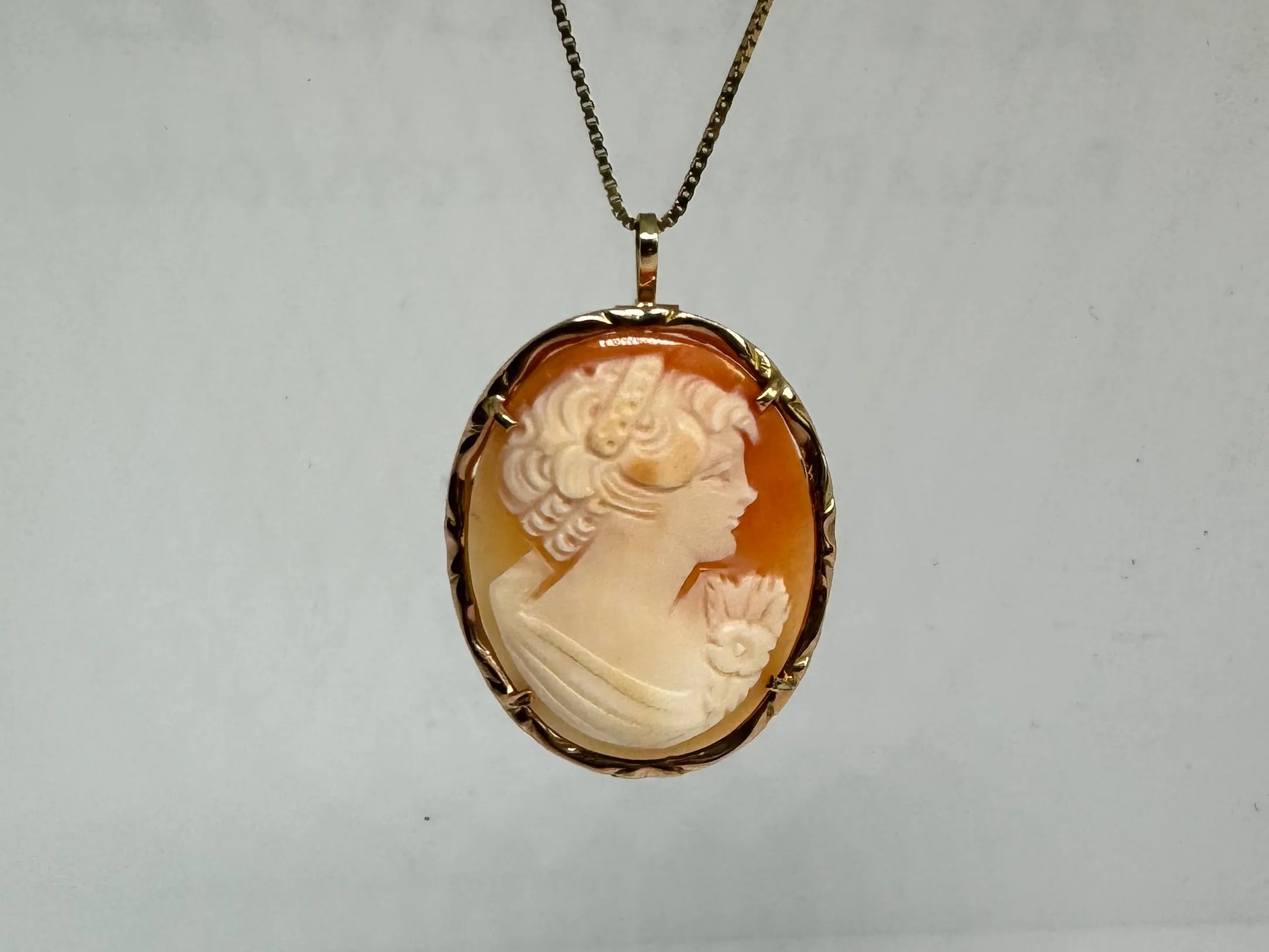 14K gold Cameo necklace