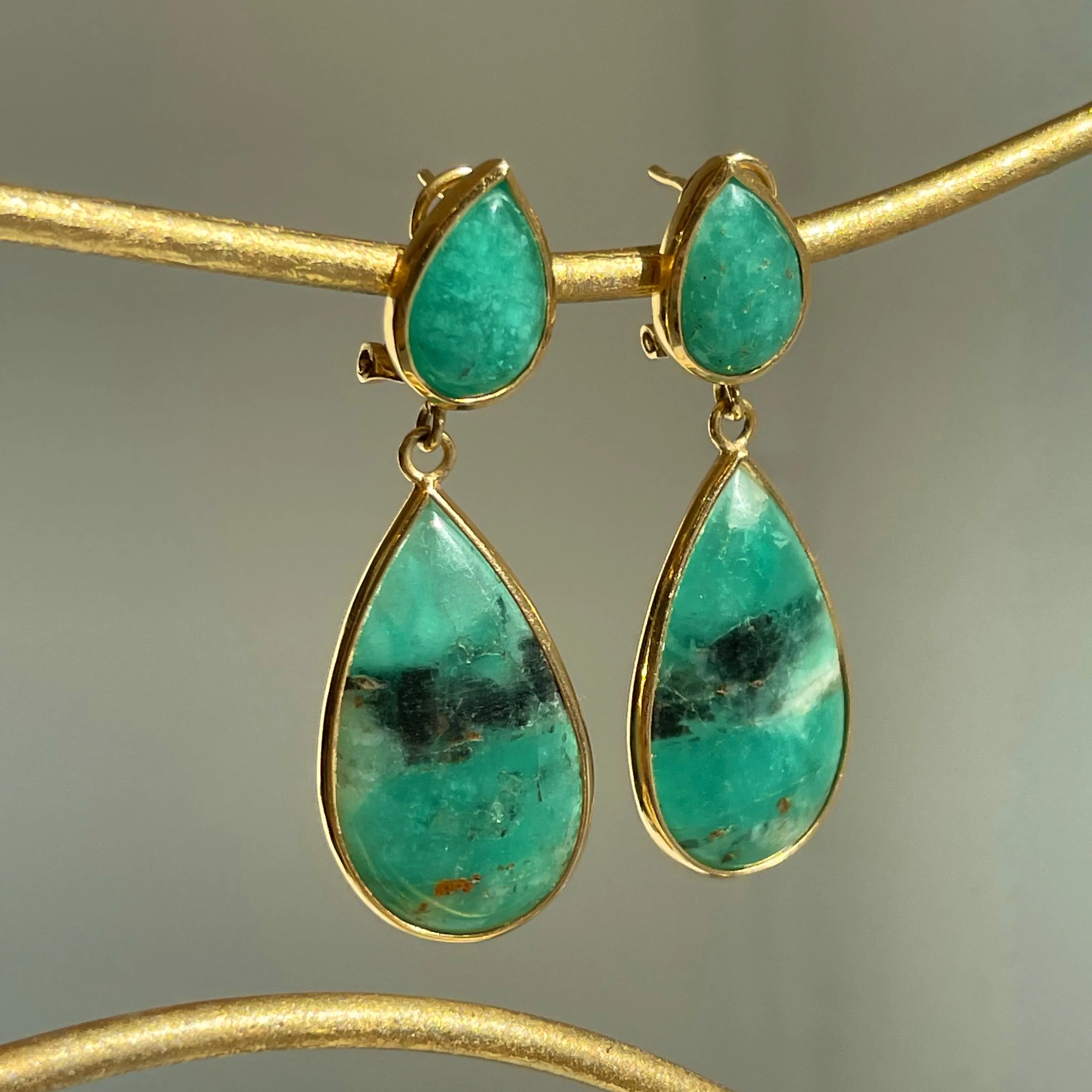 18KT Yellow Gold Cabochon Teardrop Bezel-Set Colombian Emerald Earrings