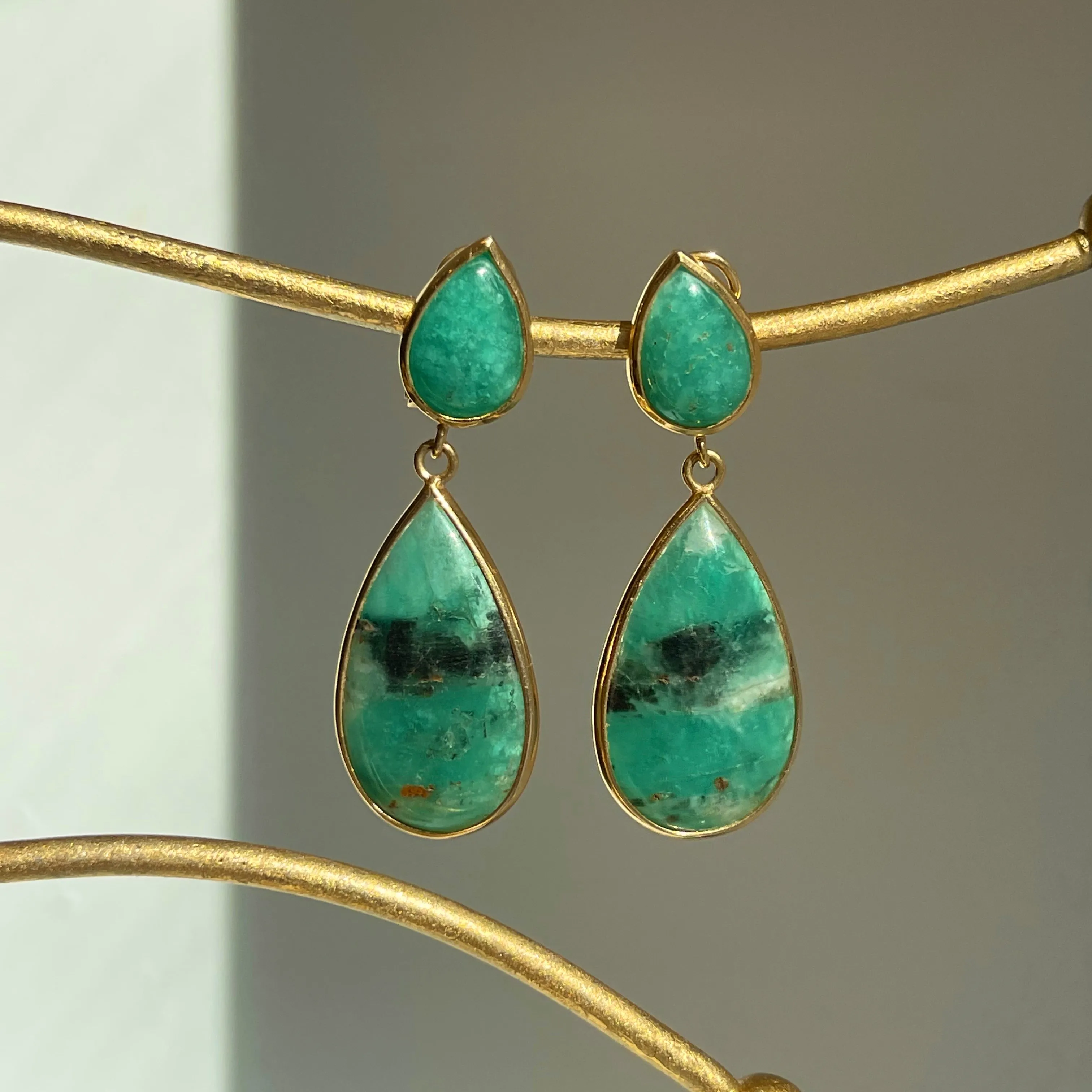18KT Yellow Gold Cabochon Teardrop Bezel-Set Colombian Emerald Earrings