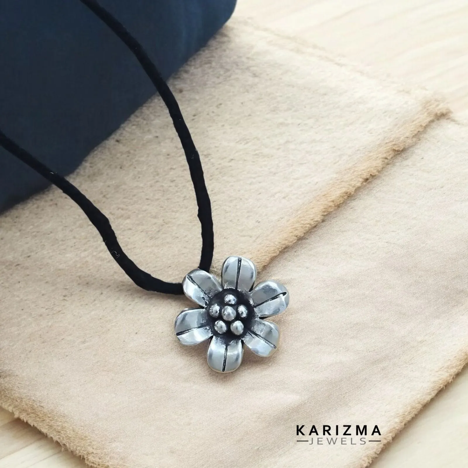 925 Sterling Silver Oxidized Excellent flower Charm with black thread Women single Anklet