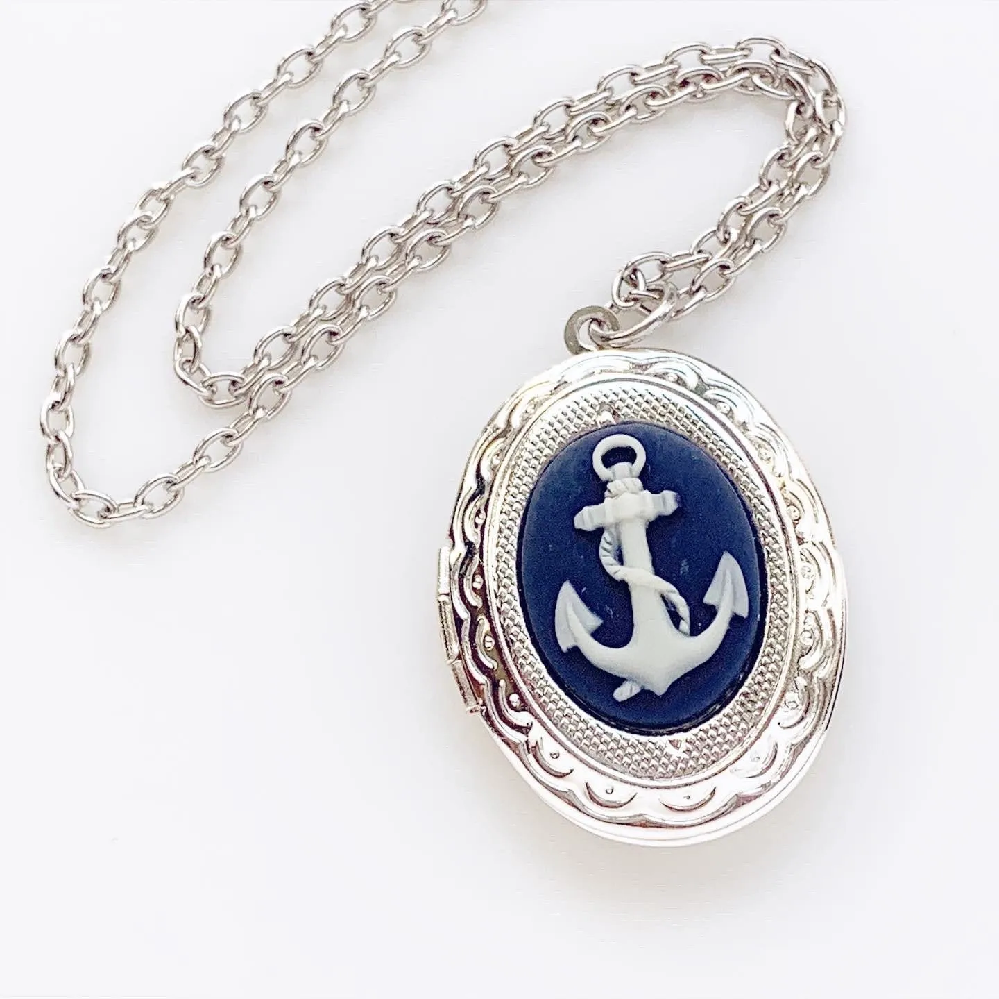 Anchor Cameo Locket Necklace in Silver