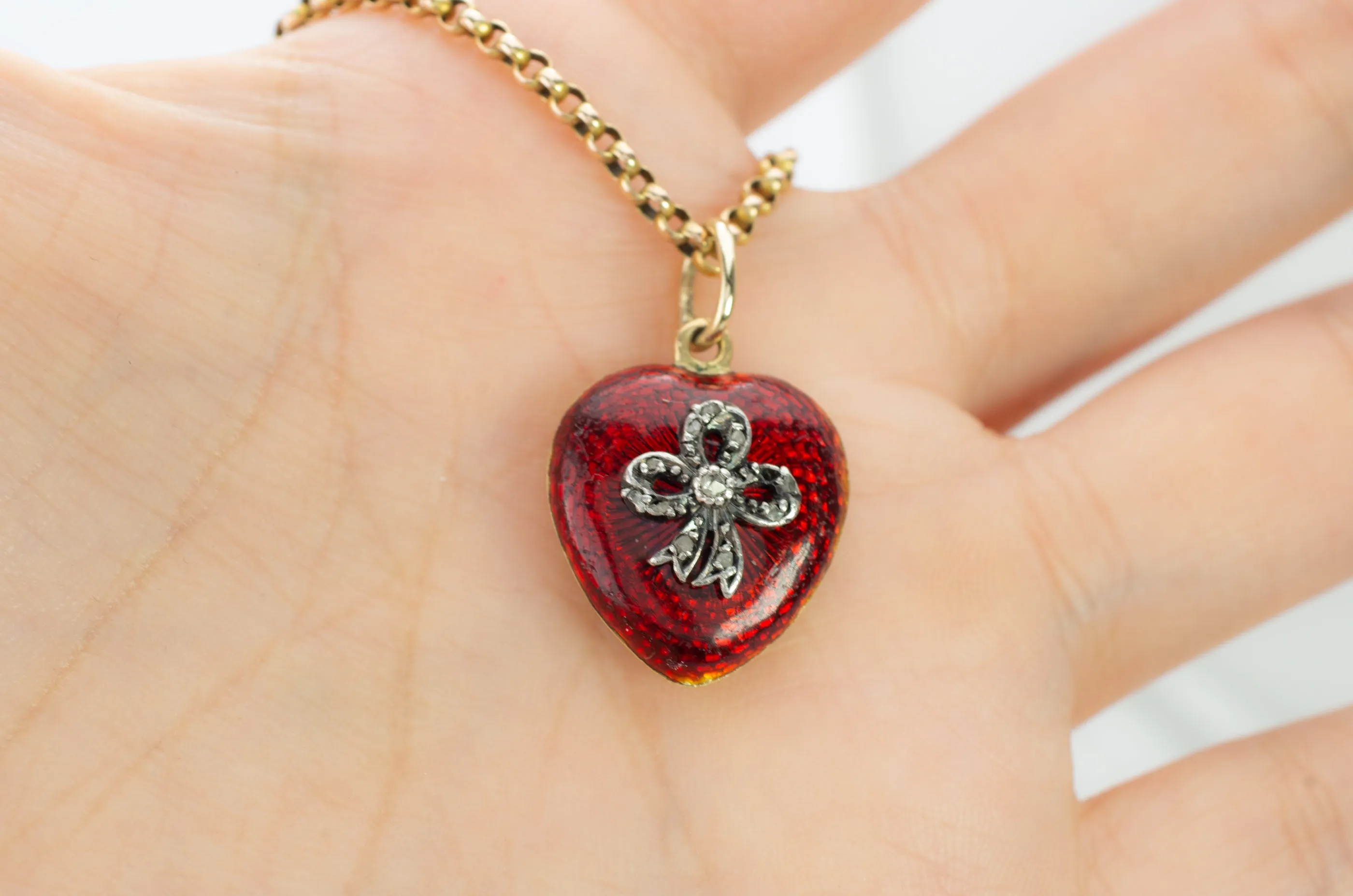 ANTIQUE 18K GOLD  RED ENAMEL HEART WITH DIAMOND BOW LOCKET
