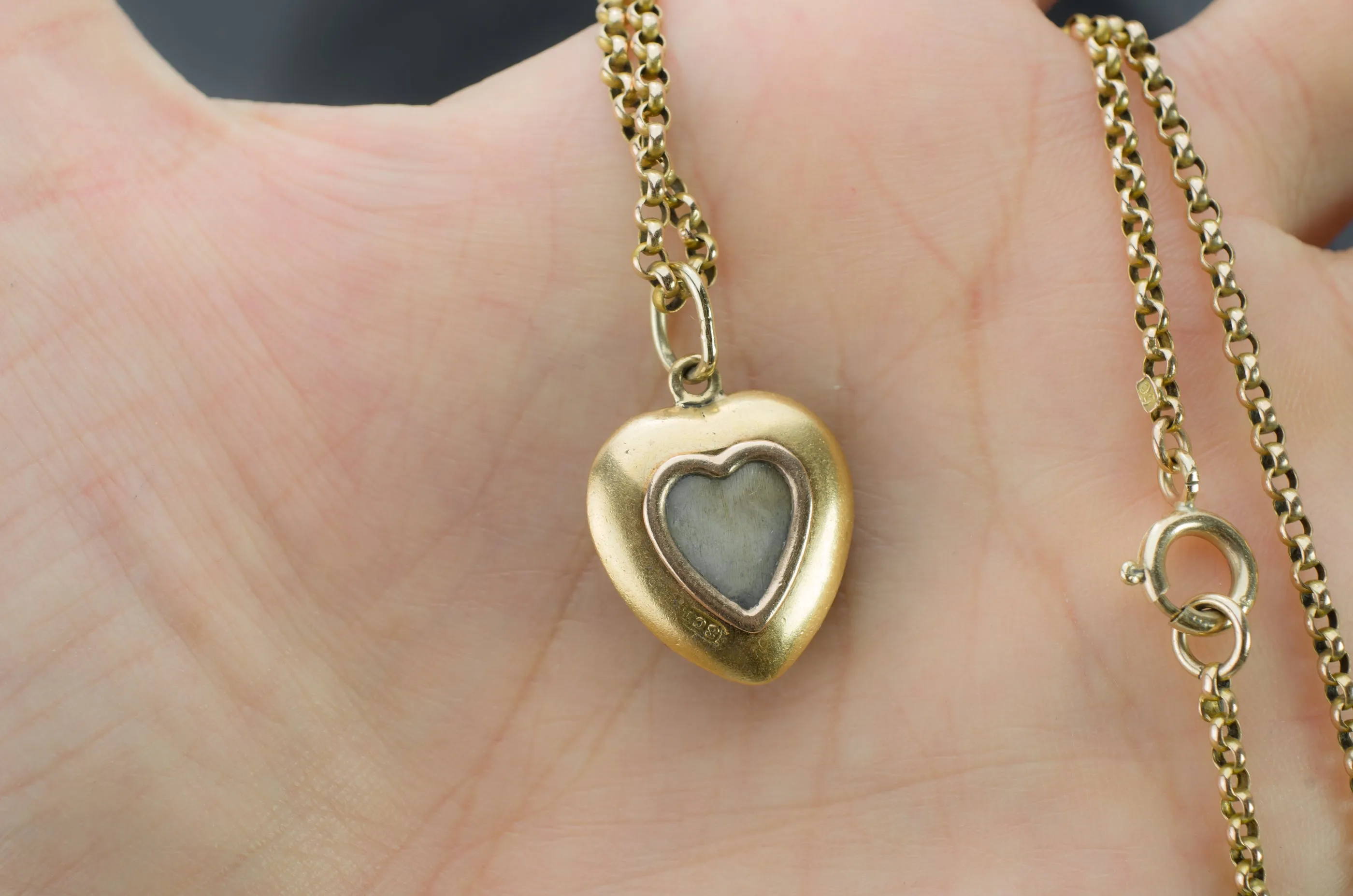 ANTIQUE 18K GOLD  RED ENAMEL HEART WITH DIAMOND BOW LOCKET
