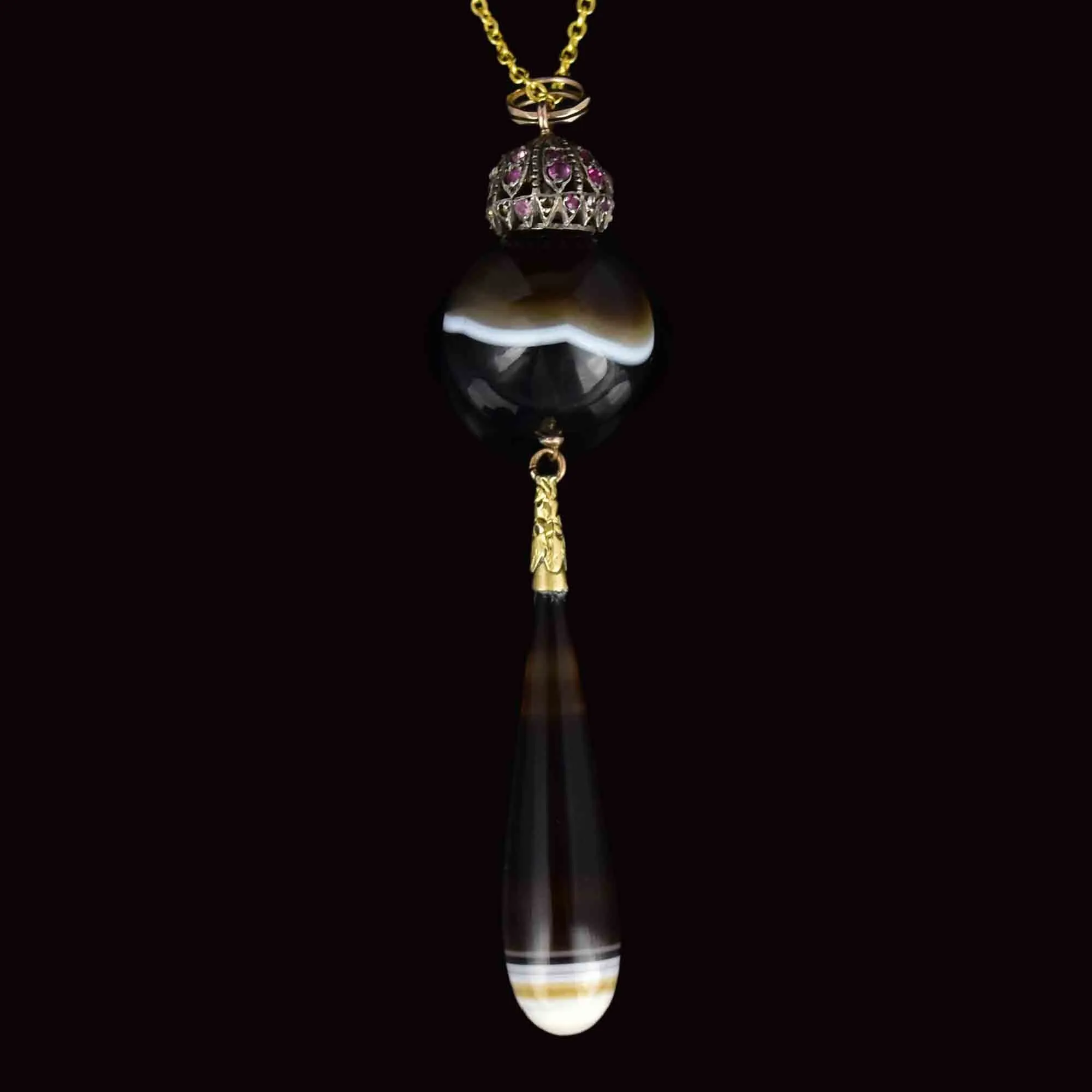 Antique Gold Large Banded Agate Ruby Pendant Necklace