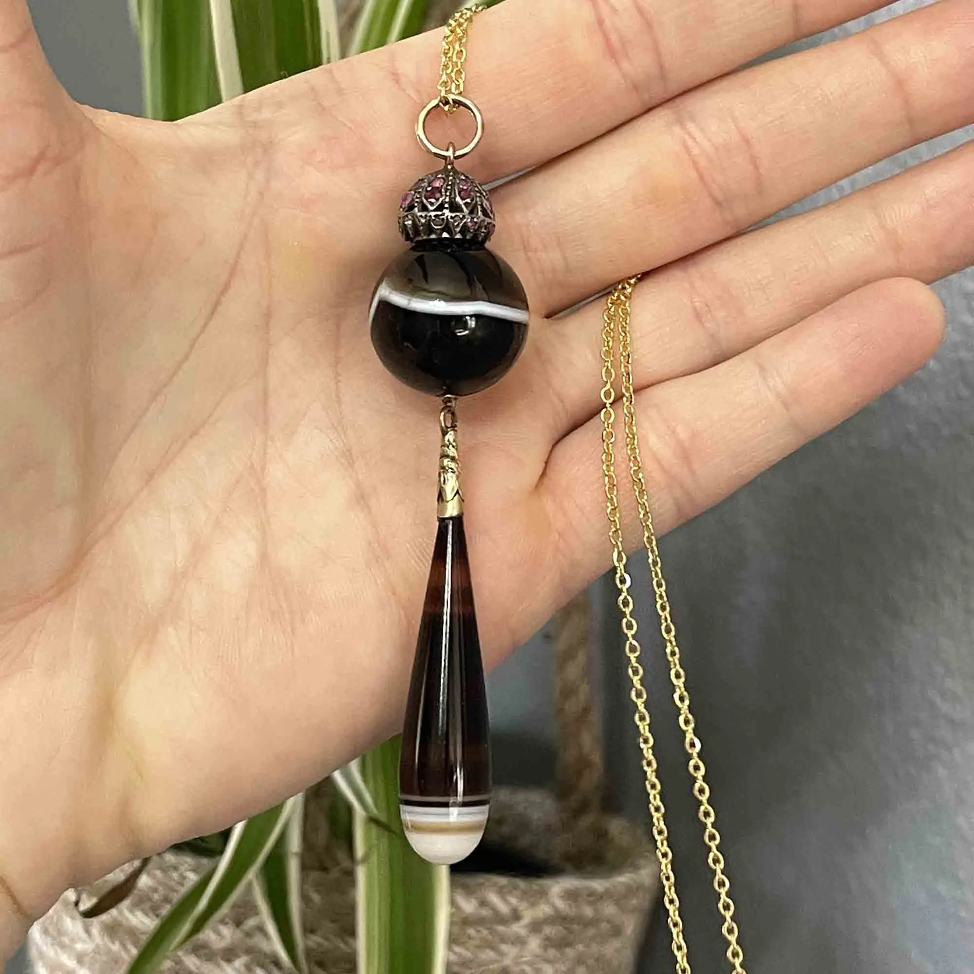 Antique Gold Large Banded Agate Ruby Pendant Necklace