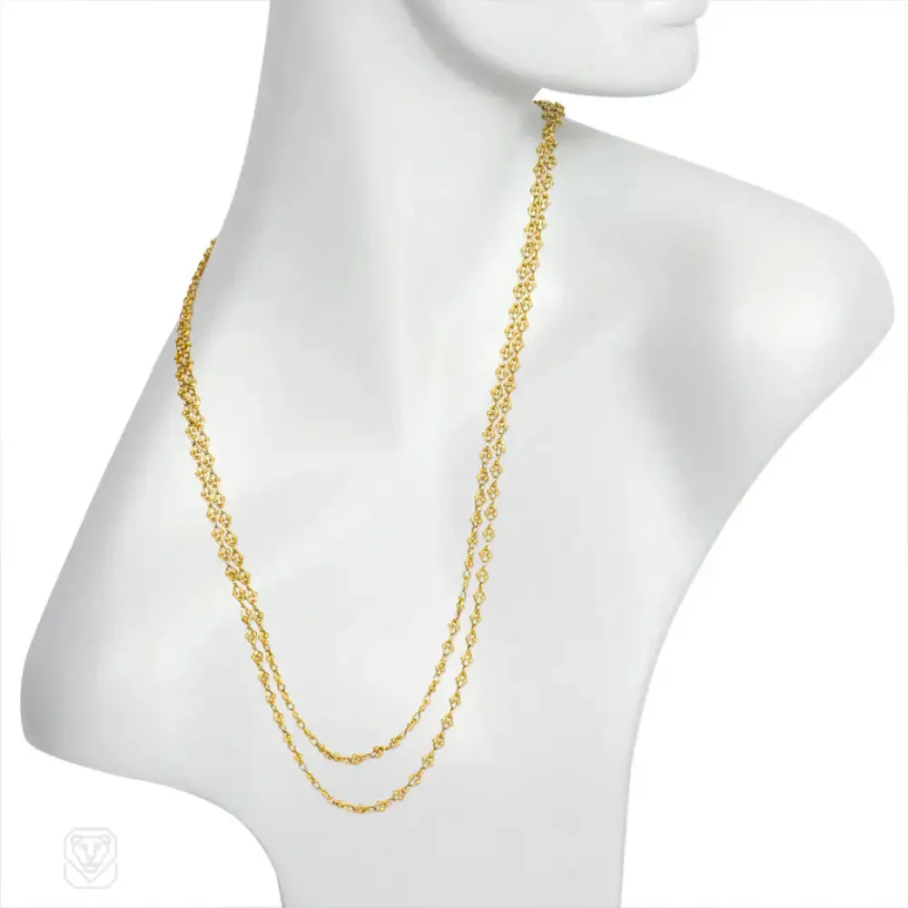 Antique gold reeded link longchain, France