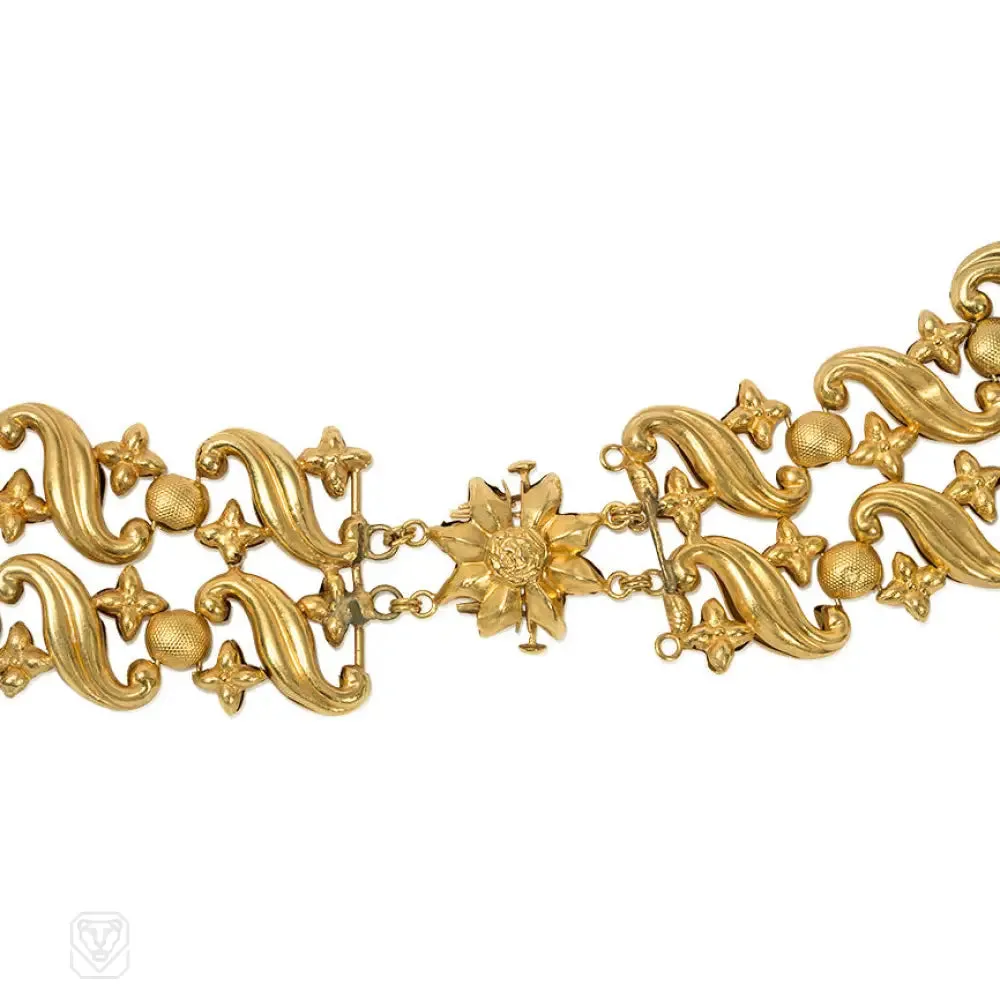 Antique gold repoussé link necklace