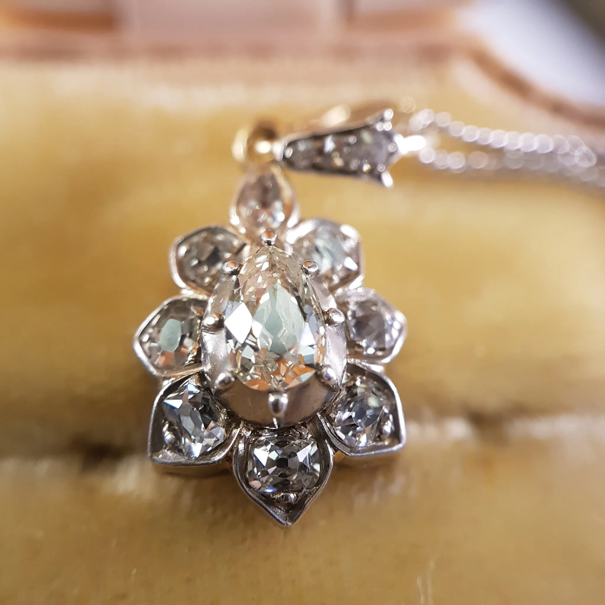 ANTIQUE PEAR CUT DIAMOND PENDANT IN SILVER AND GOLD