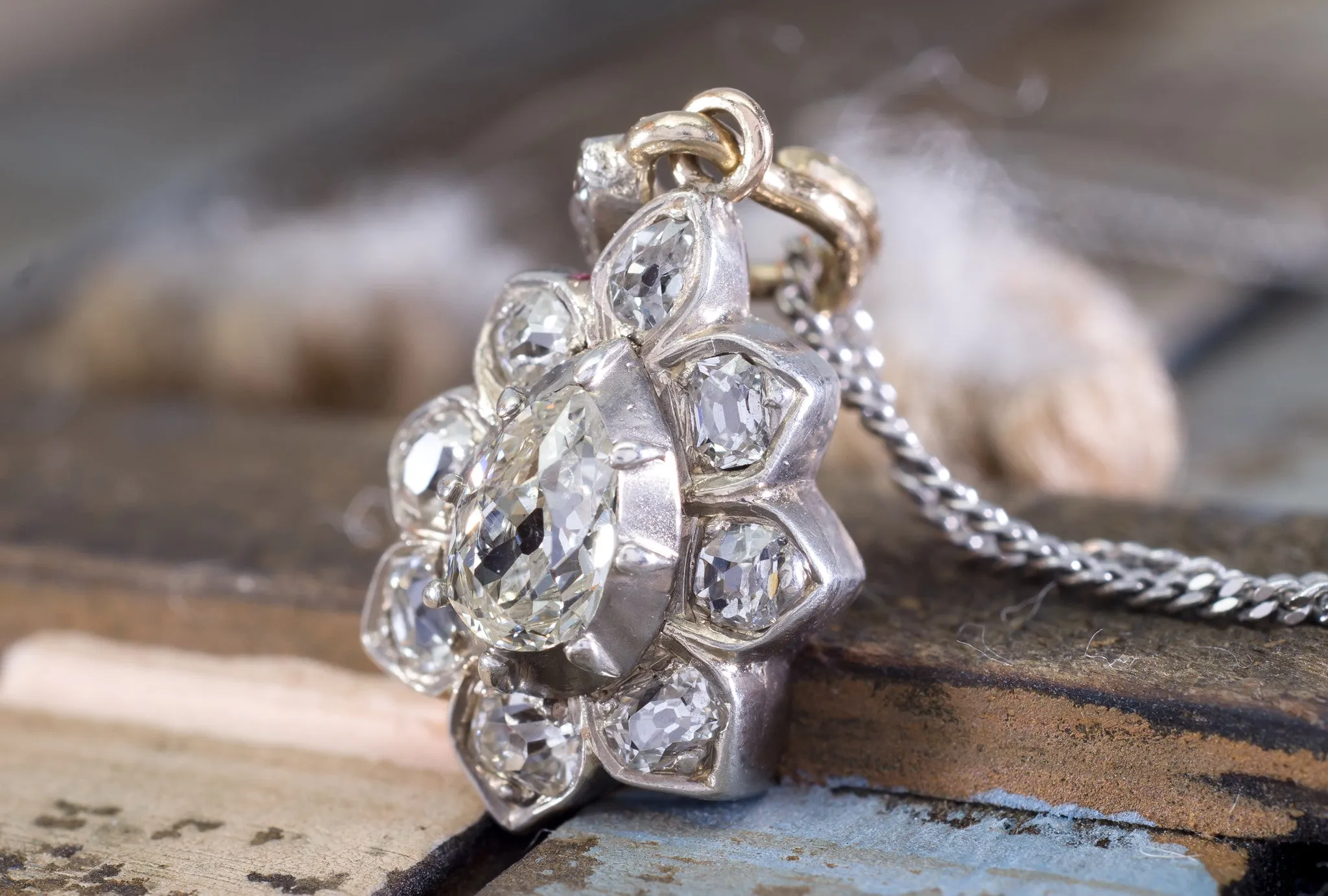 ANTIQUE PEAR CUT DIAMOND PENDANT IN SILVER AND GOLD