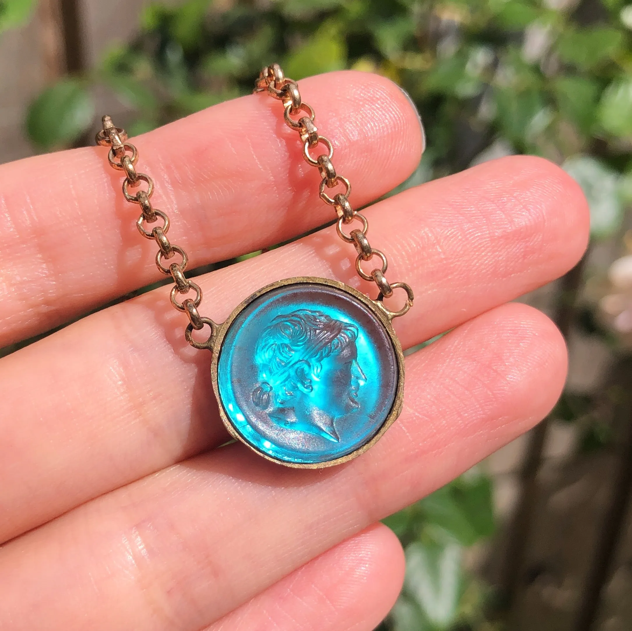 Antique Saphiret Glass Cameo Pendant Necklace