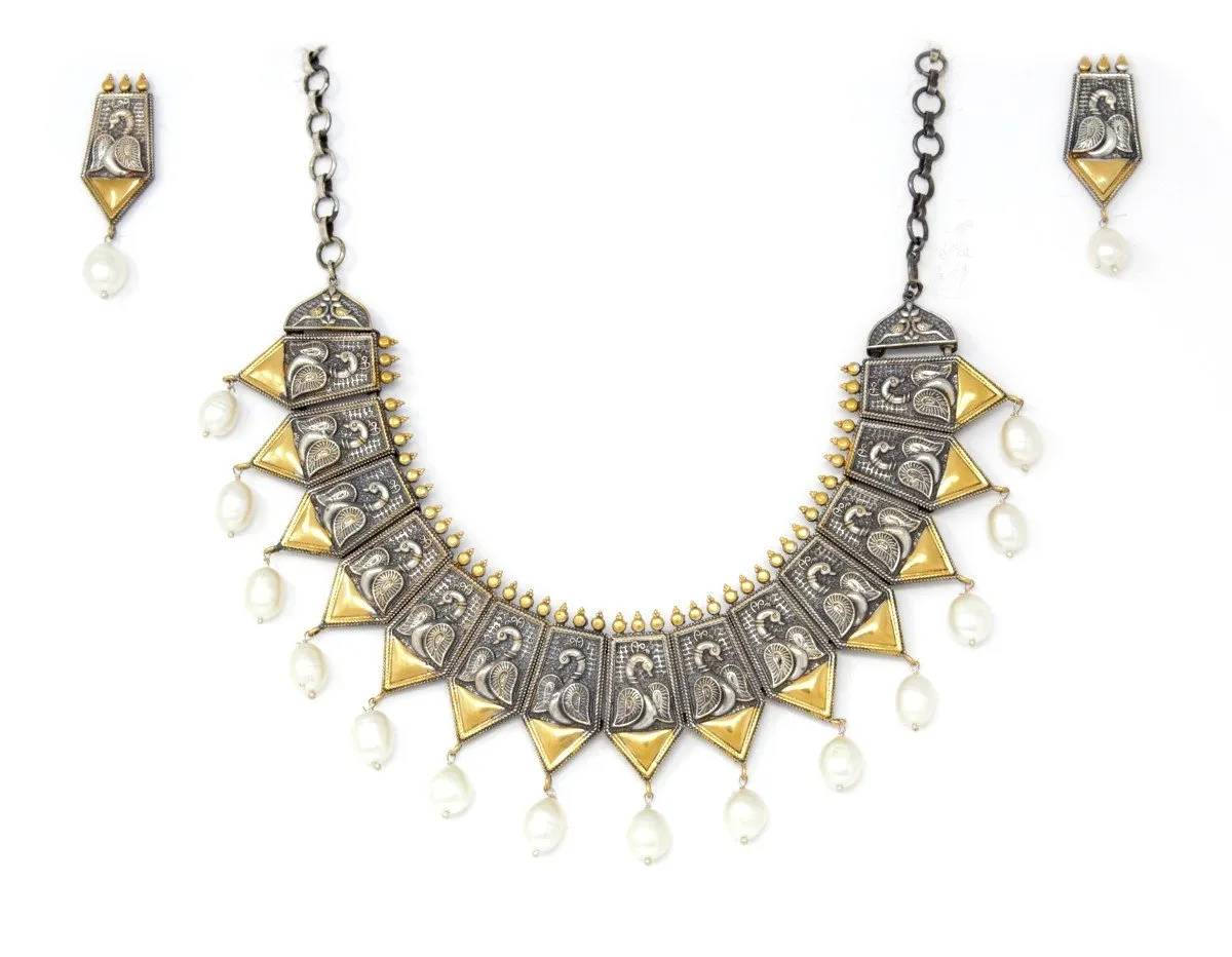Antique Silver Swan Necklace Set with Earrings
