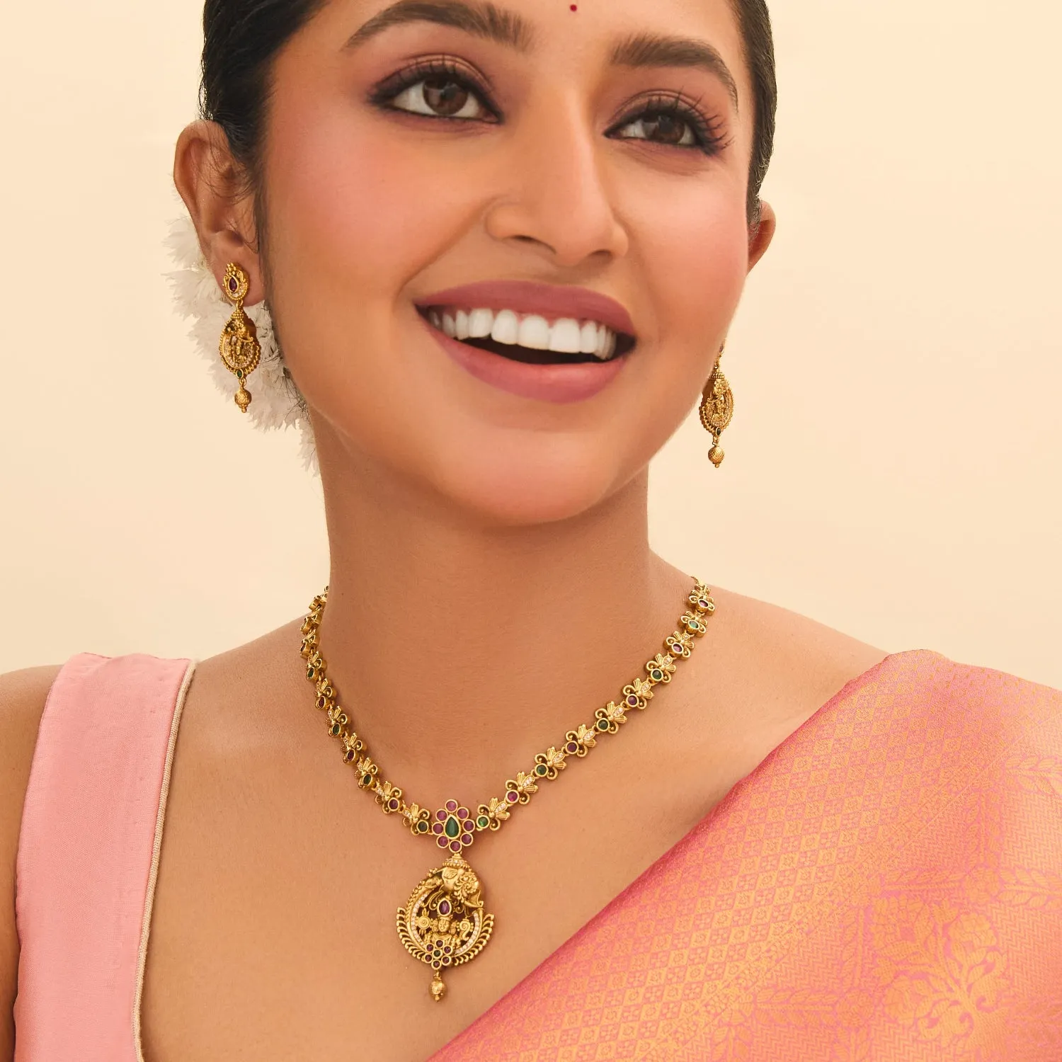 Anvika Antique Necklace Set