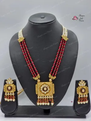 Arrla Necklace