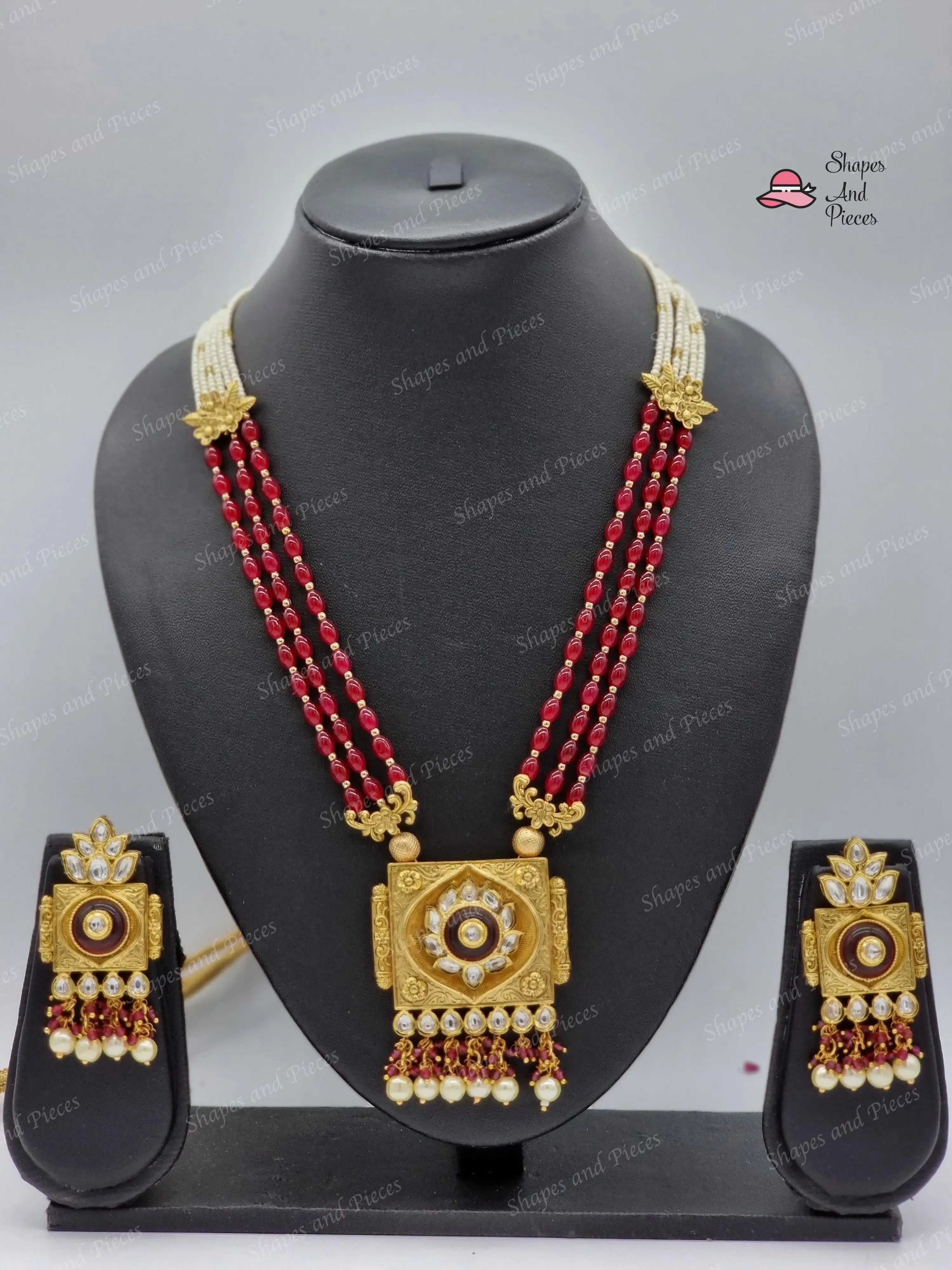 Arrla Necklace