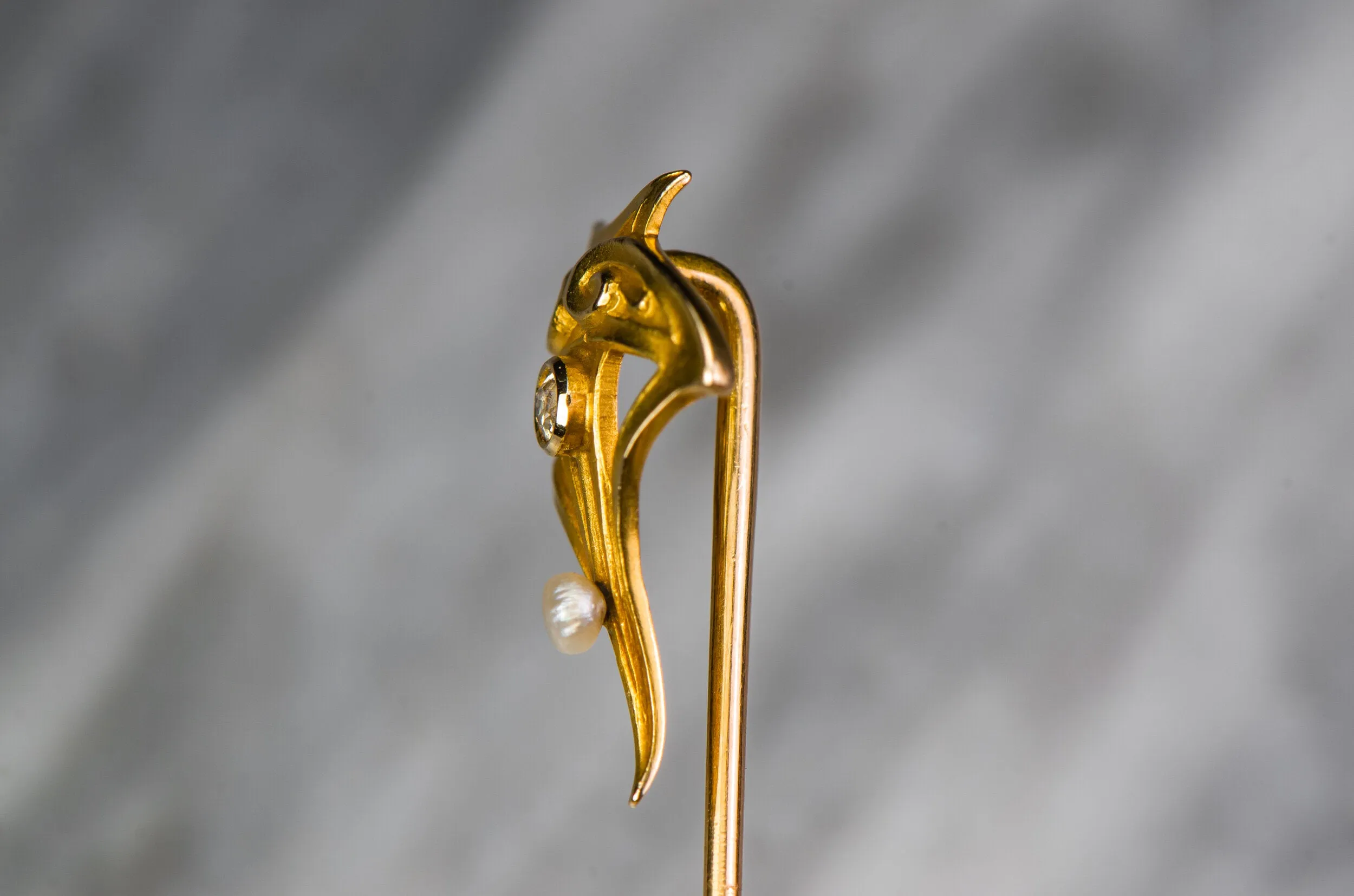 Art Nouveau 14k 0.04 CT Diamond & Lustrous Pearl Geometric Triangular Stick Pin