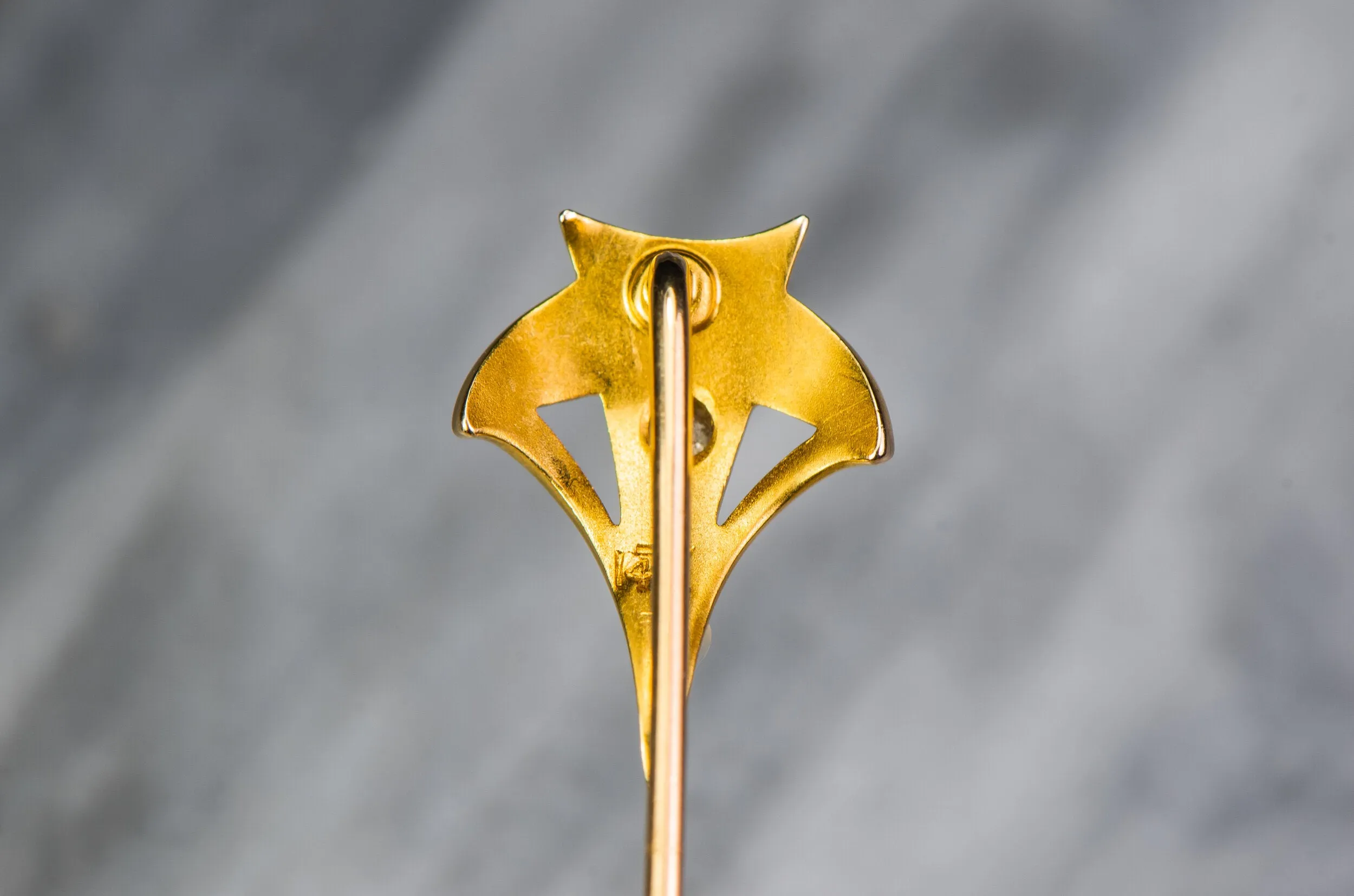 Art Nouveau 14k 0.04 CT Diamond & Lustrous Pearl Geometric Triangular Stick Pin