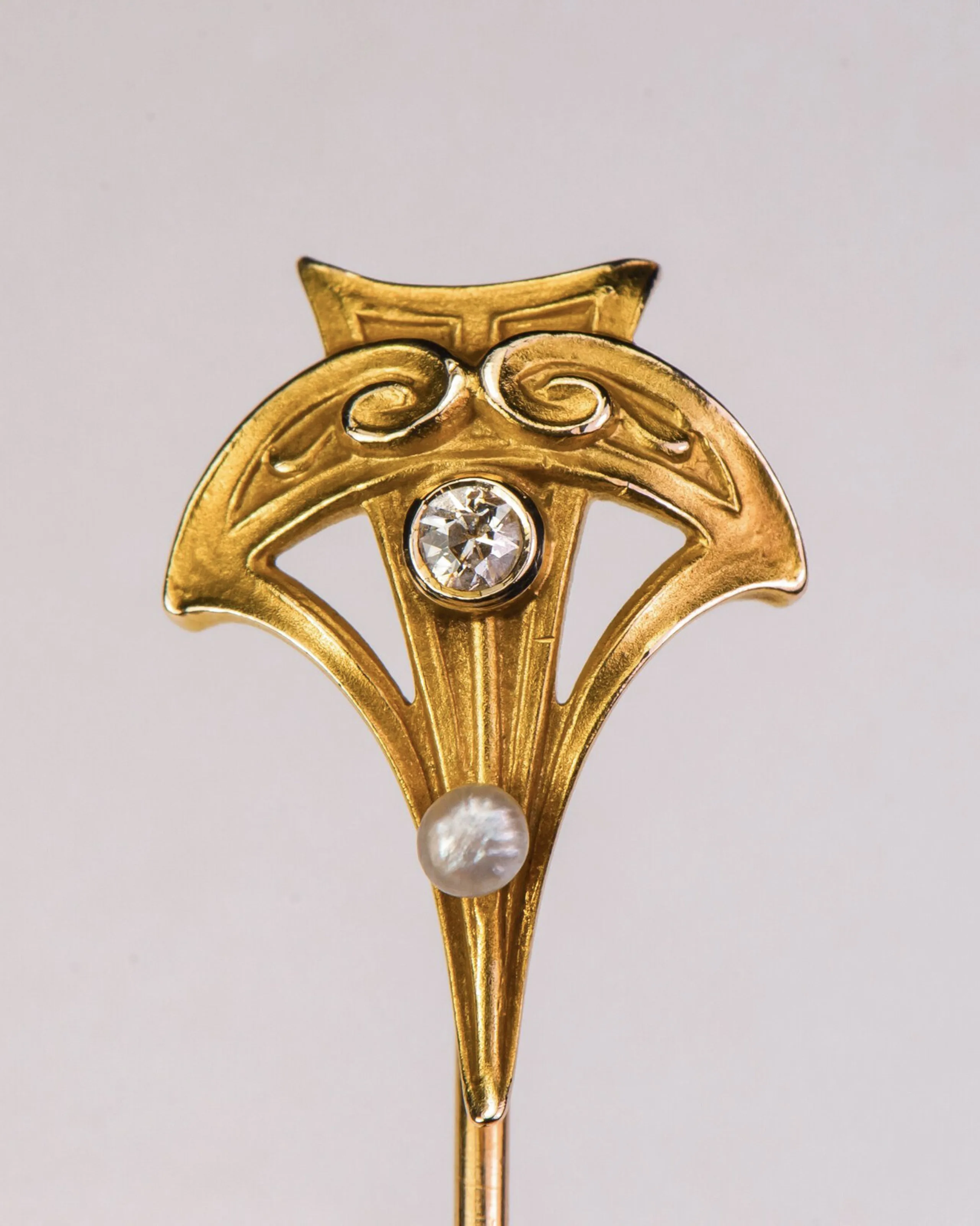Art Nouveau 14k 0.04 CT Diamond & Lustrous Pearl Geometric Triangular Stick Pin