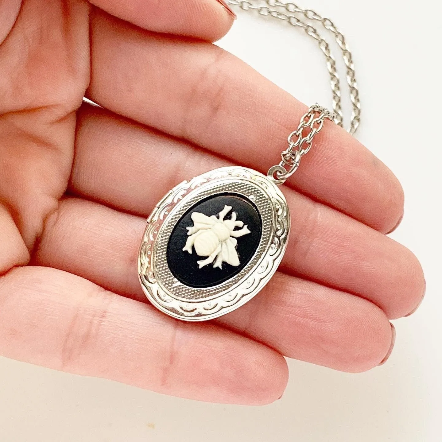 Bee Cameo Locket Necklace in Silver