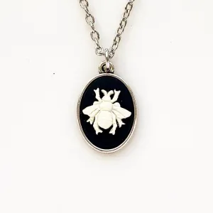 Bee Cameo Necklace Small Size in Silver
