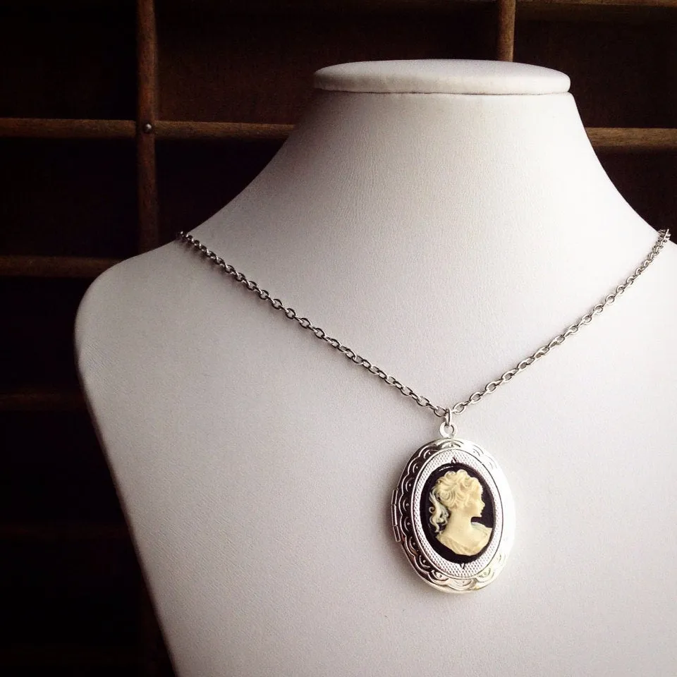 Cameo Locket Necklace in Silver