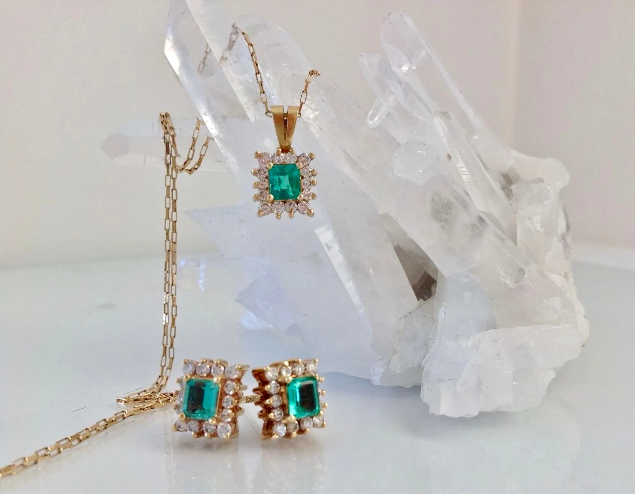 Colombian Emerald Diamond Necklace and Earrings Suite 18K