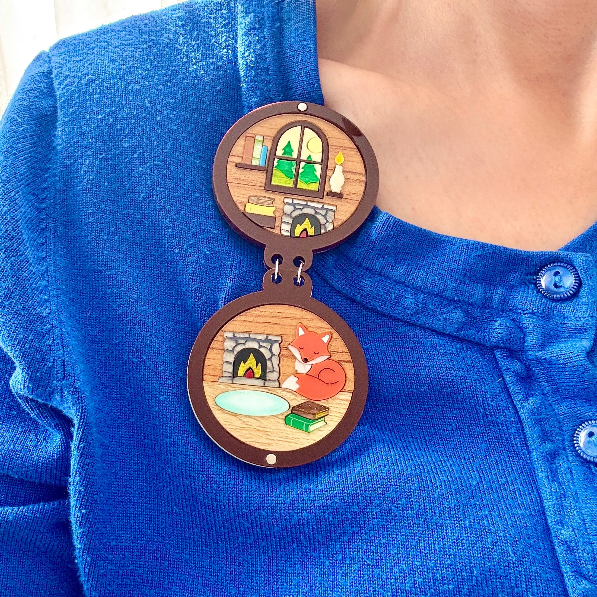 Cozy Fox 🦊 compact   - Brooch