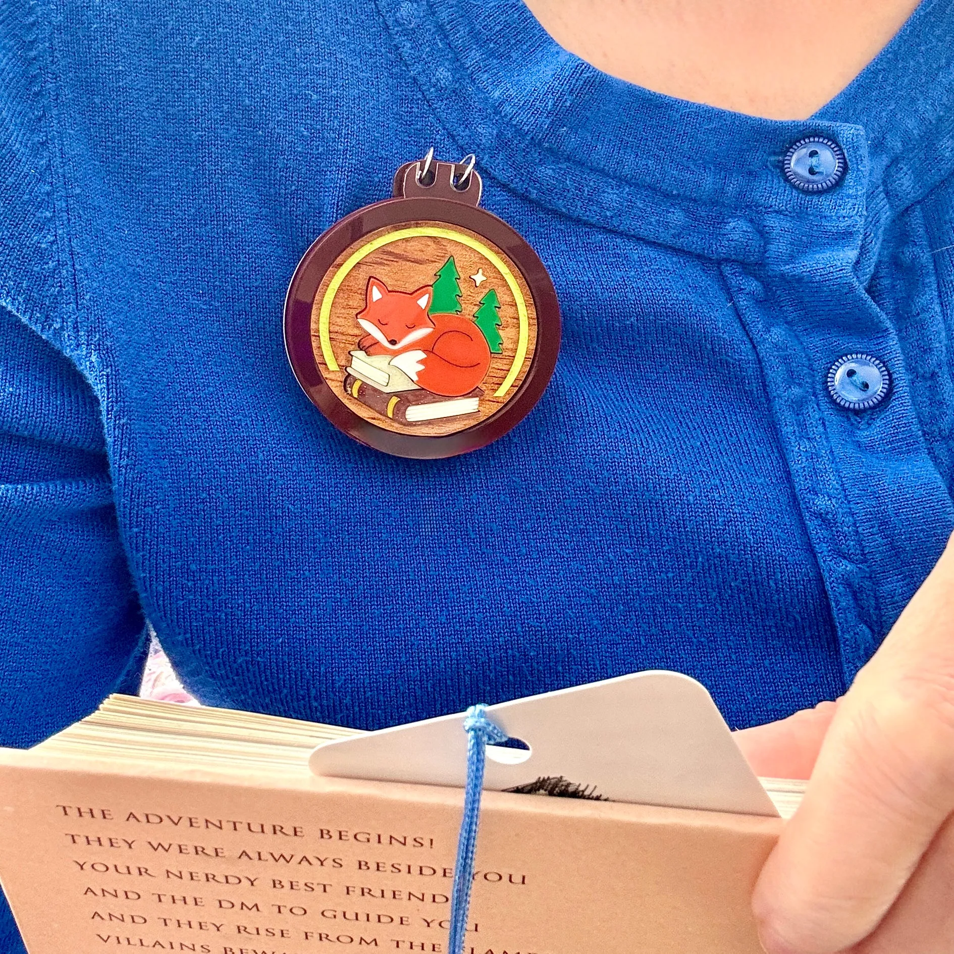 Cozy Fox 🦊 compact   - Brooch