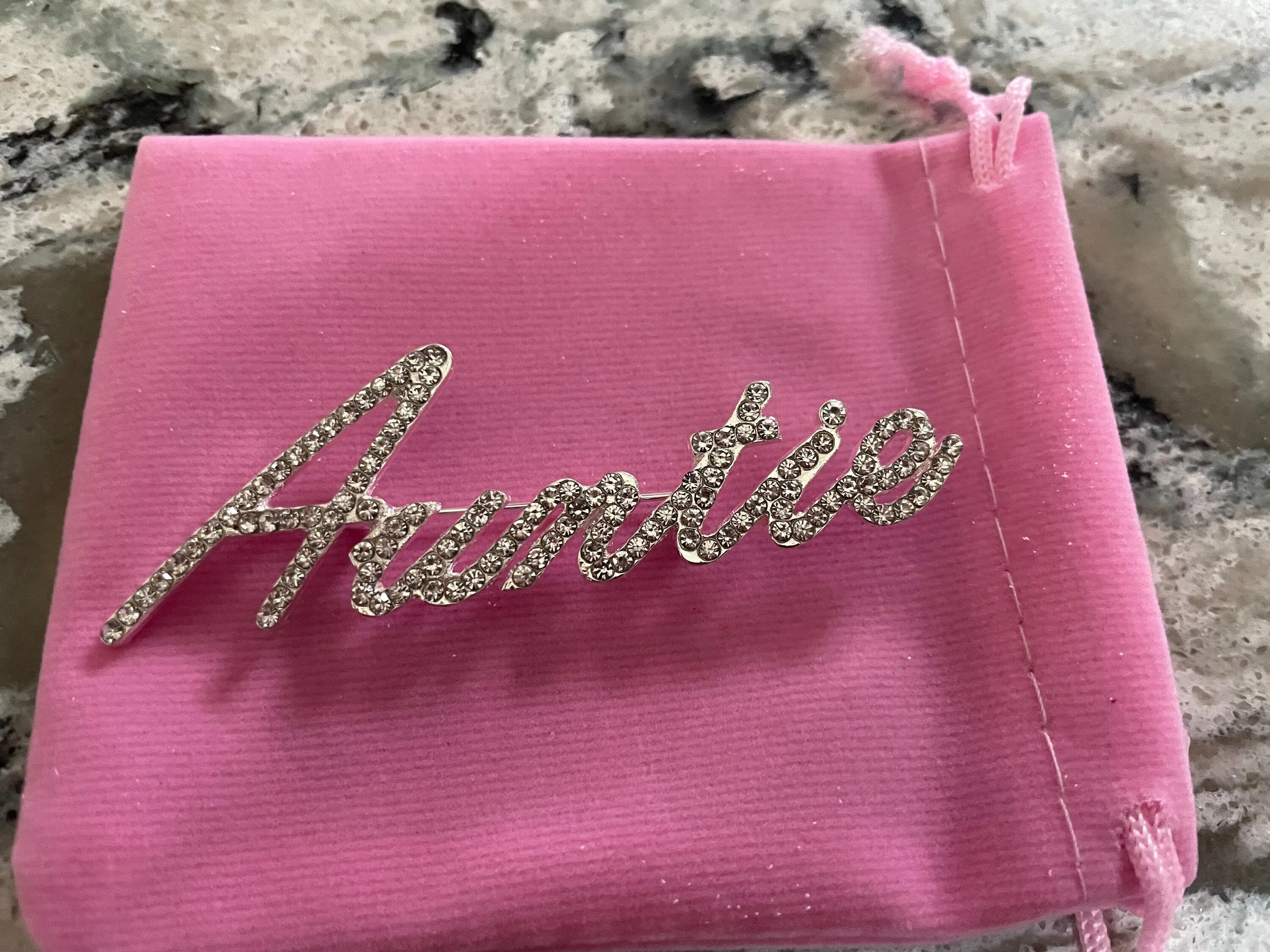 Custom script Auntie Aunt Mothers Day Birthday Gift New jewelry brooch rhinestone pin 3”