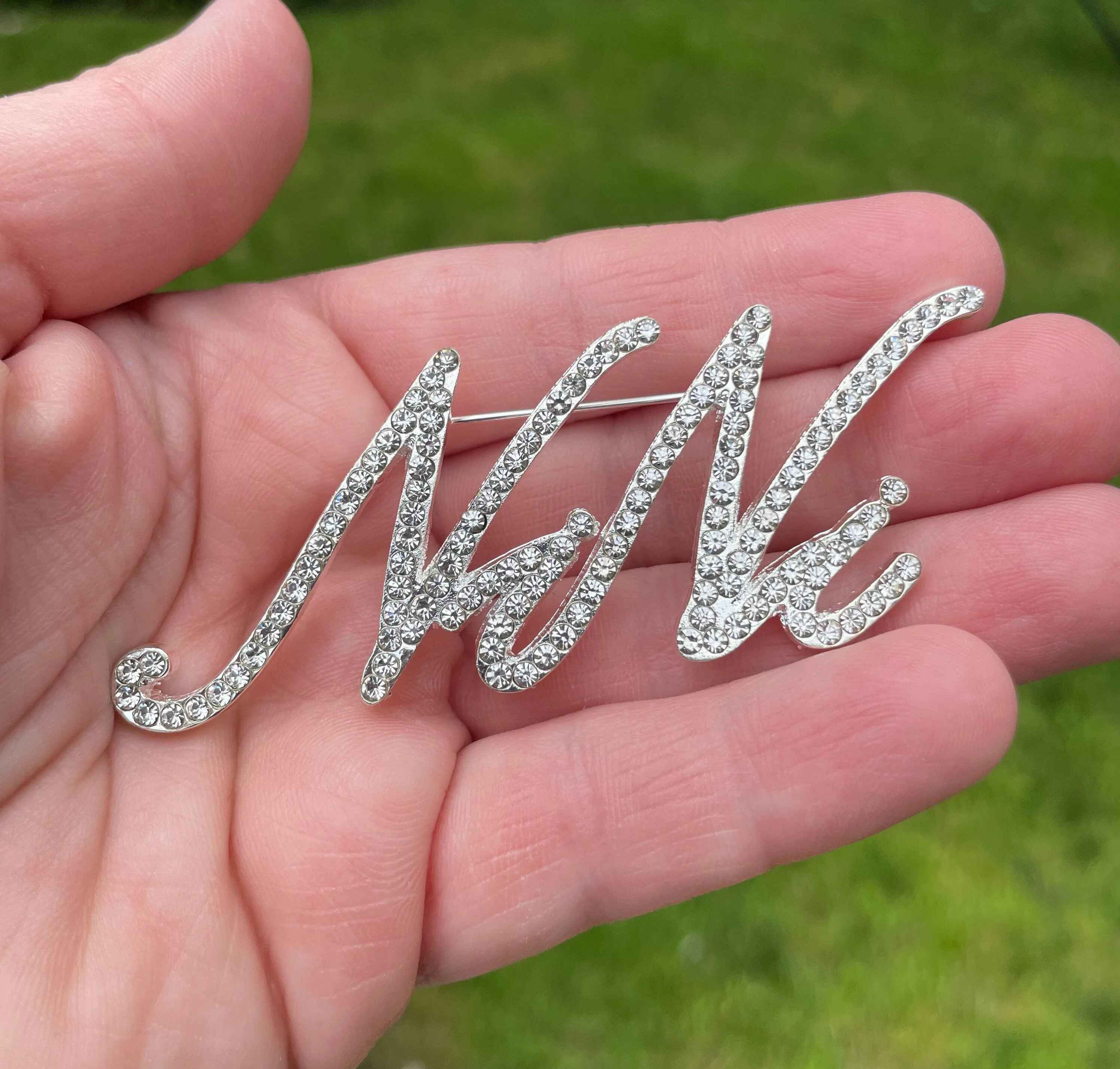 Custom script Rhinestone Nini Brooch pin jewelry gift New with velvet pouch 3”