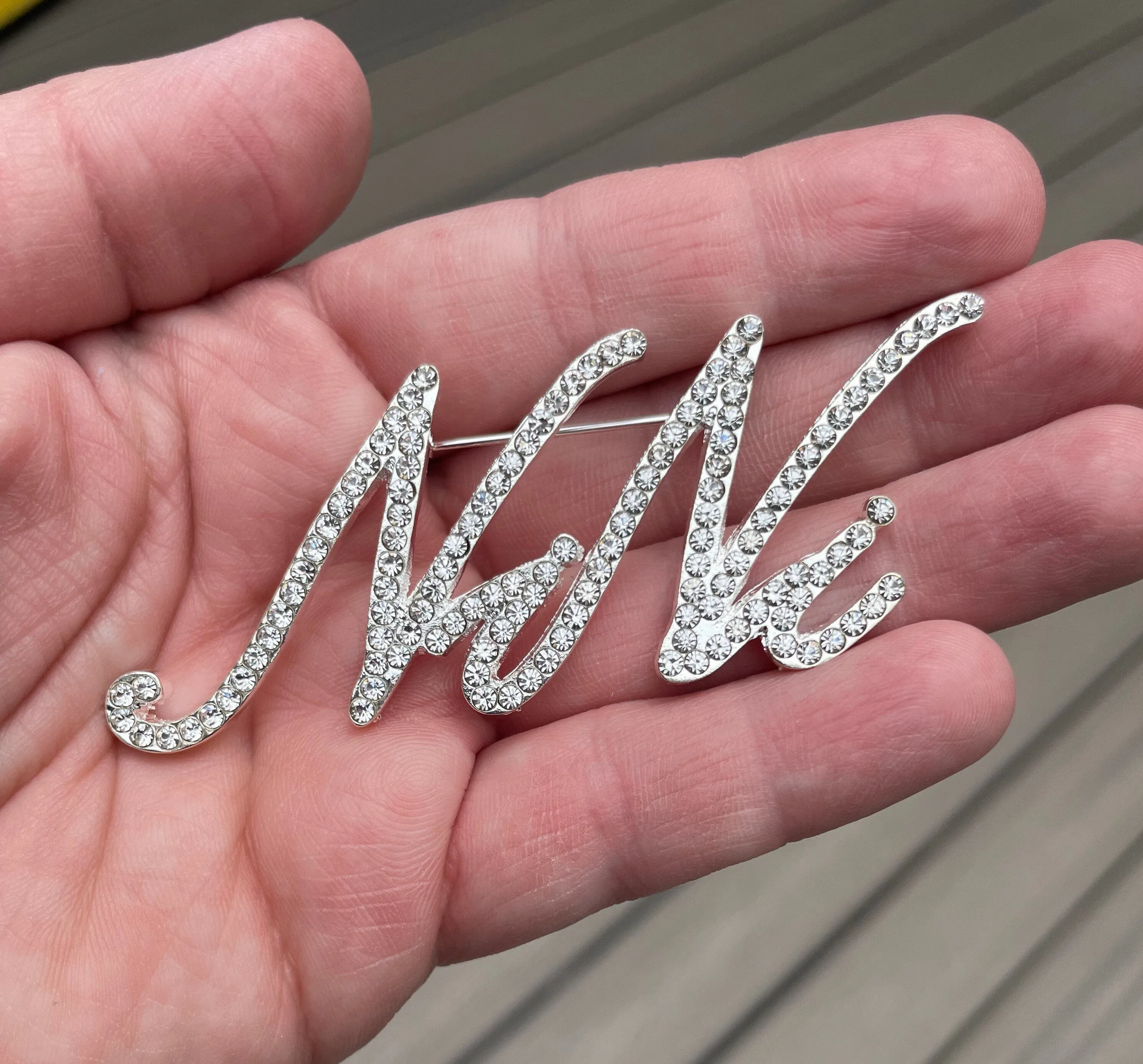 Custom script Rhinestone Nini Brooch pin jewelry gift New with velvet pouch 3”