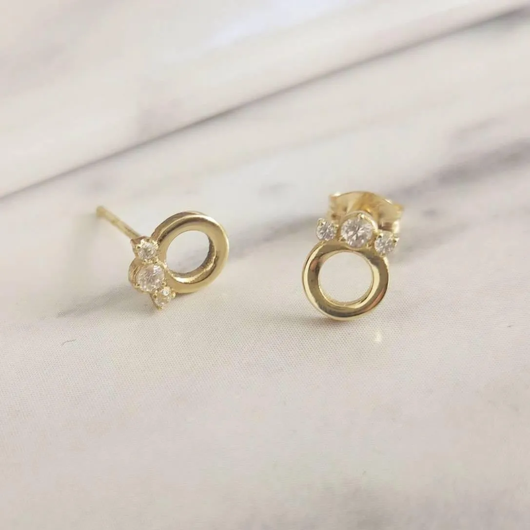 Diamond stud earrings, Diamond crown stud earrings, 14K gold dainty earrings, delicate everyday diamond earrings