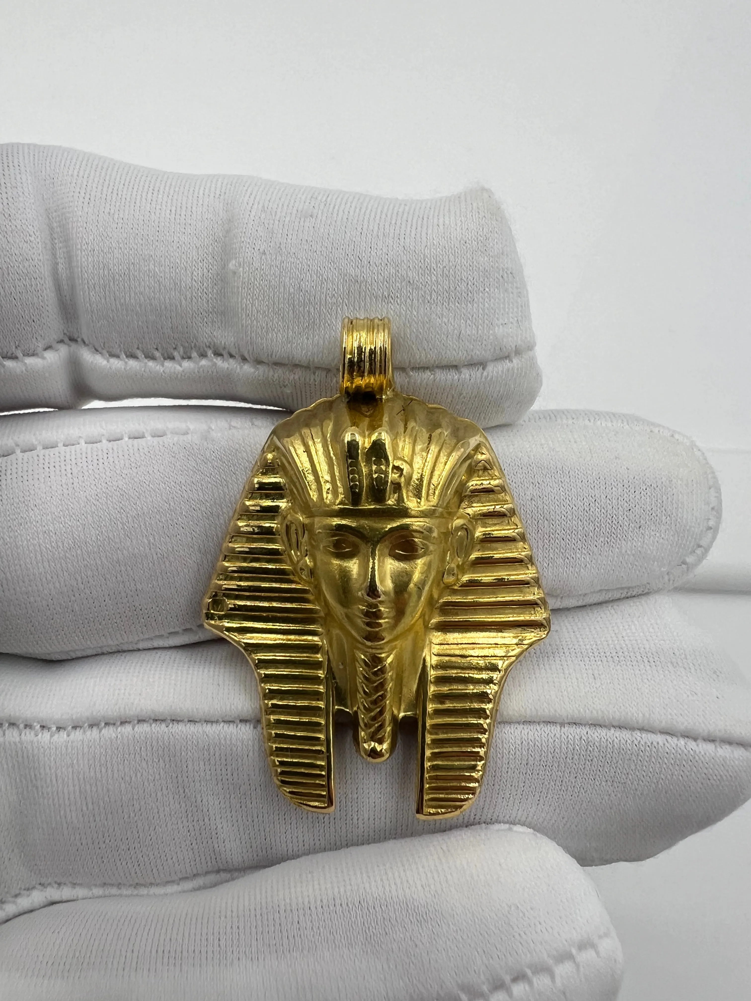Egyptian Revival Yellow Gold Pendant