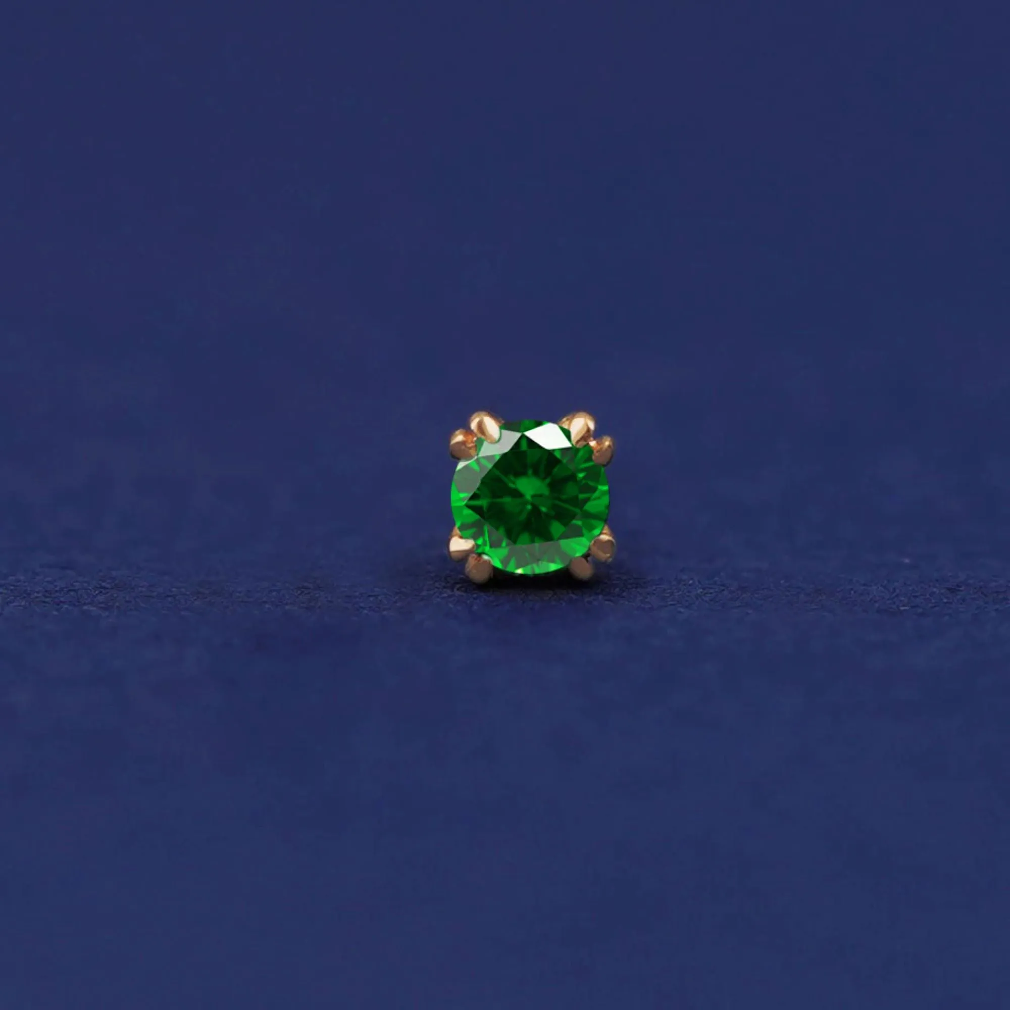 Emerald Flatback Piercing