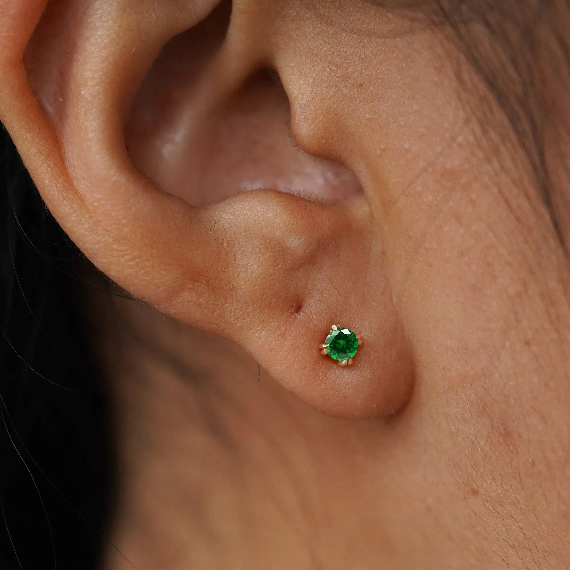 Emerald Flatback Piercing