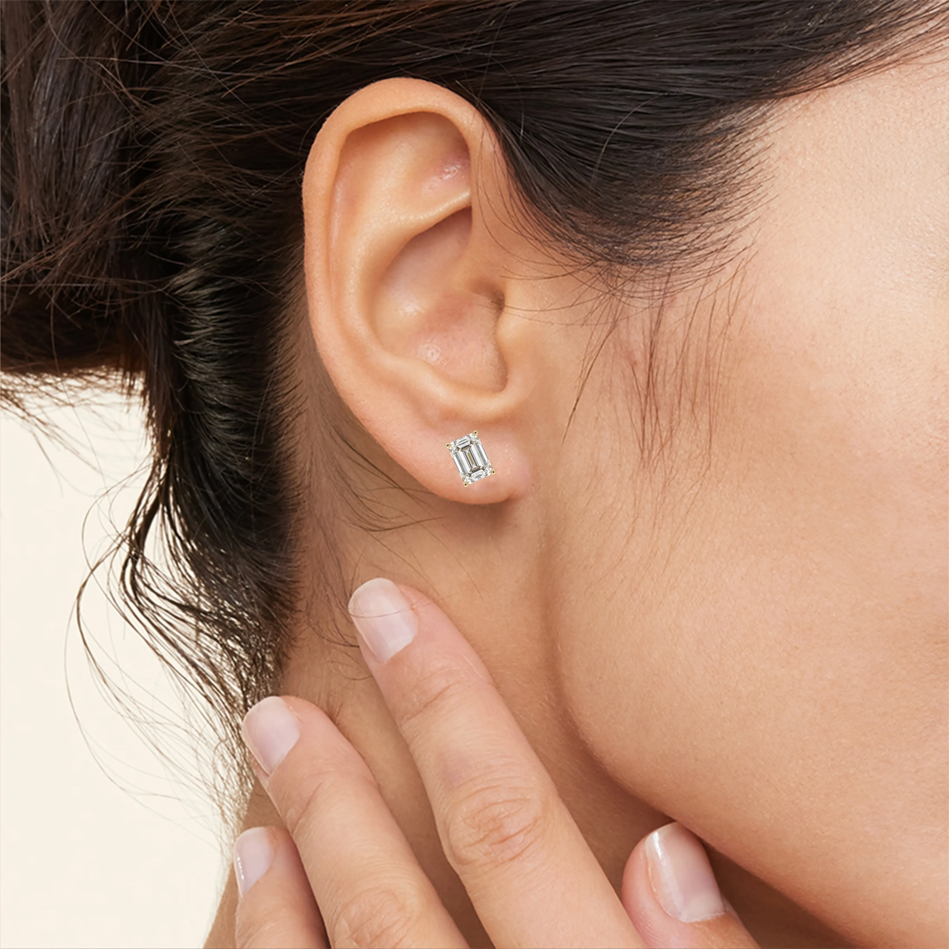 Emerald Solitaire Stud Earrings