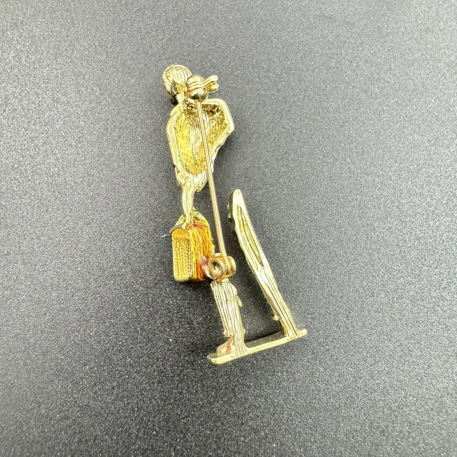 Enamel Carrying Bag Man Brooch Pin PA5175