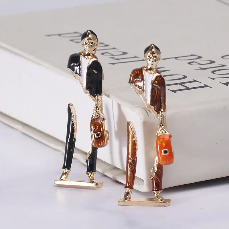 Enamel Carrying Bag Man Brooch Pin PA5175