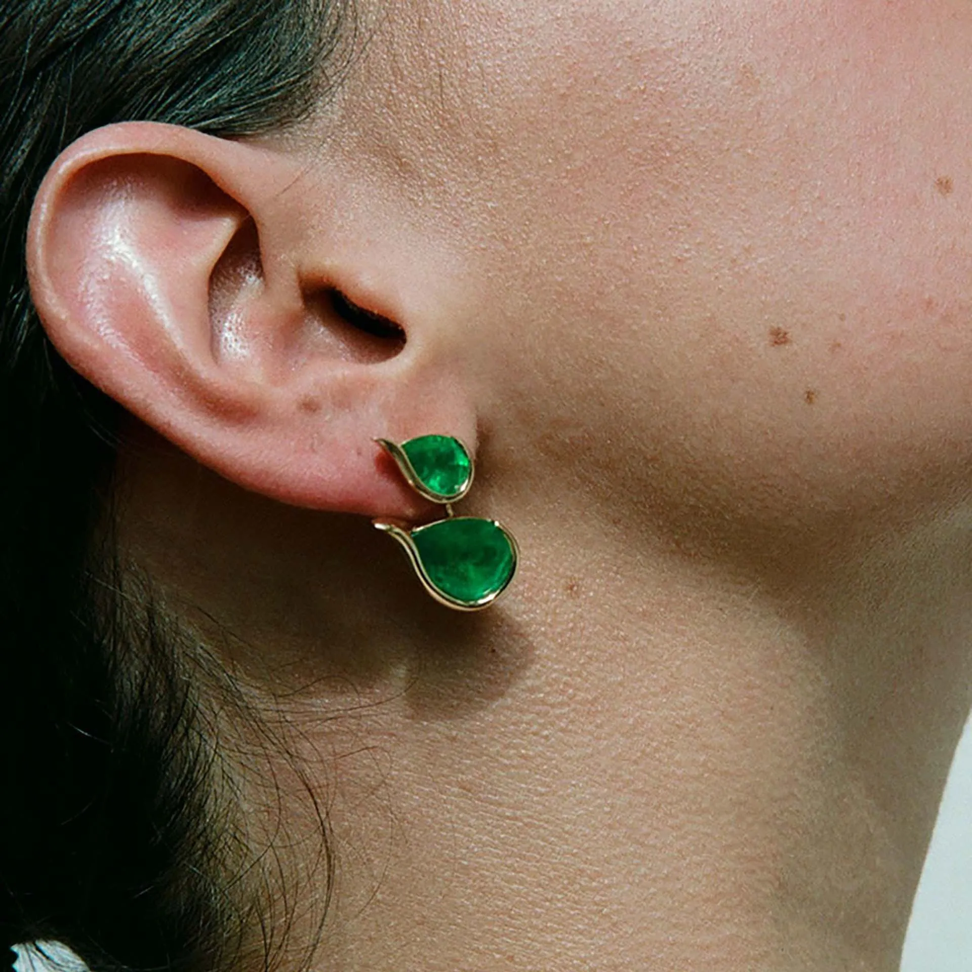 Fernando Jorge 18K Yellow Gold and Emerald Ignite Double Earrings