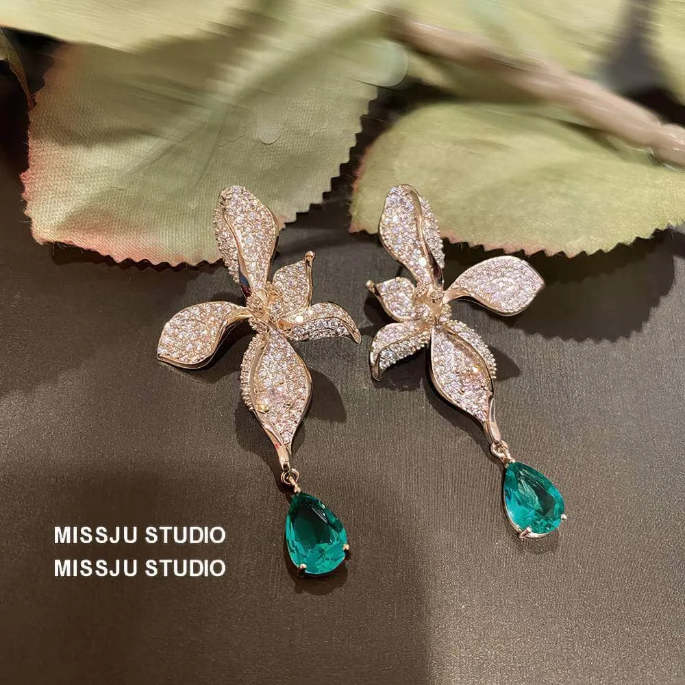 Floral Cutout Teardrop Crystal Studded Emerald Earrings