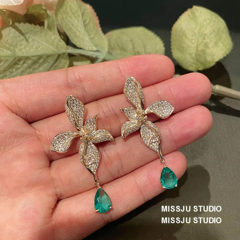 Floral Cutout Teardrop Crystal Studded Emerald Earrings