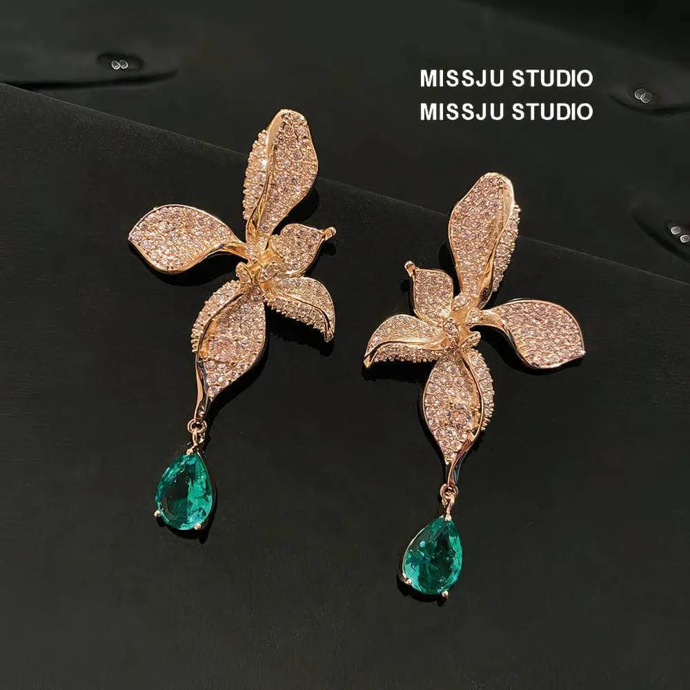 Floral Cutout Teardrop Crystal Studded Emerald Earrings