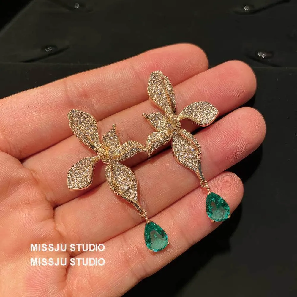 Floral Cutout Teardrop Crystal Studded Emerald Earrings