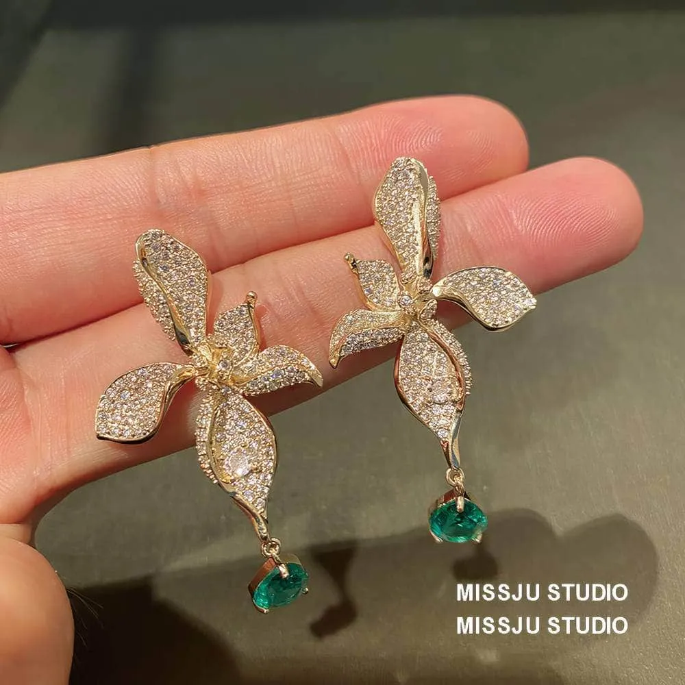 Floral Cutout Teardrop Crystal Studded Emerald Earrings