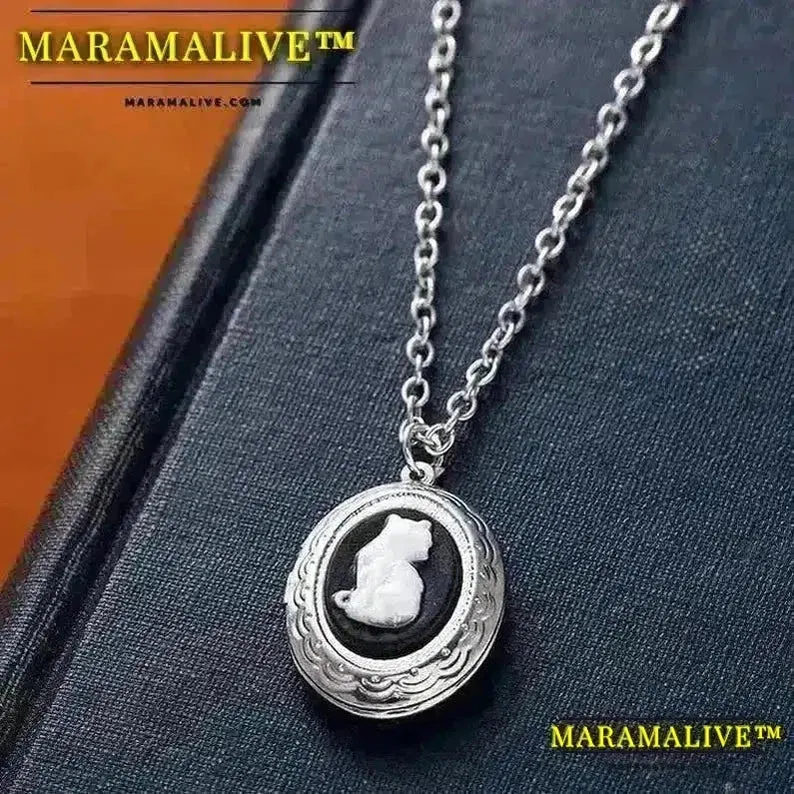 Gothic Creative Diy Photo Frame Pendant Necklace for Men and Women Vintage Cat Cameo Personalized Jewelry Accessories