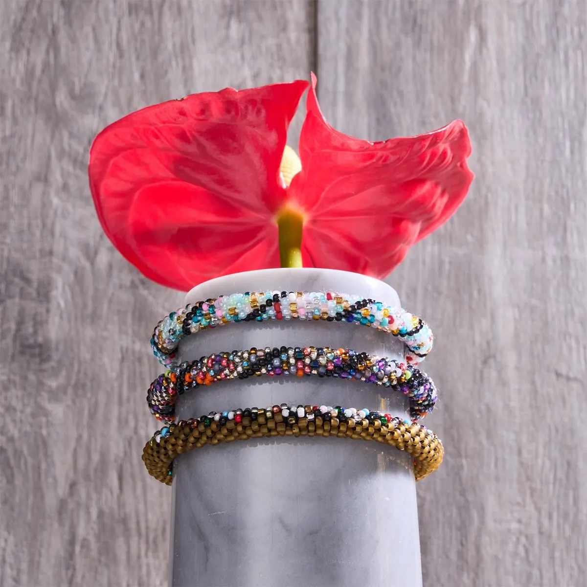 Gouldian Finch | Himalayan Glass Bead Bracelet