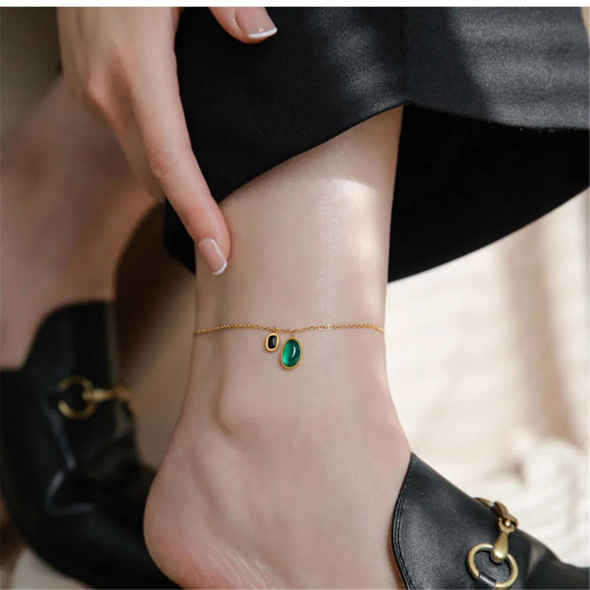 Green & Black Quartz Oval Charm Anklet