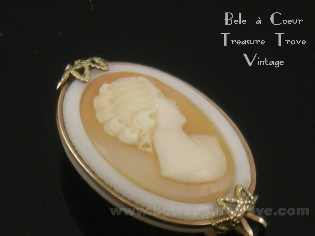 Hillcraft Cameo Necklace and Earrings Set Vintage 1960s