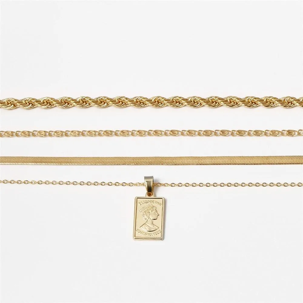 Luxury 4pcs Pendant Anklet Set Chain Foot Bracelet Handmade Bracelet Set for Women In elegant New Gold Style