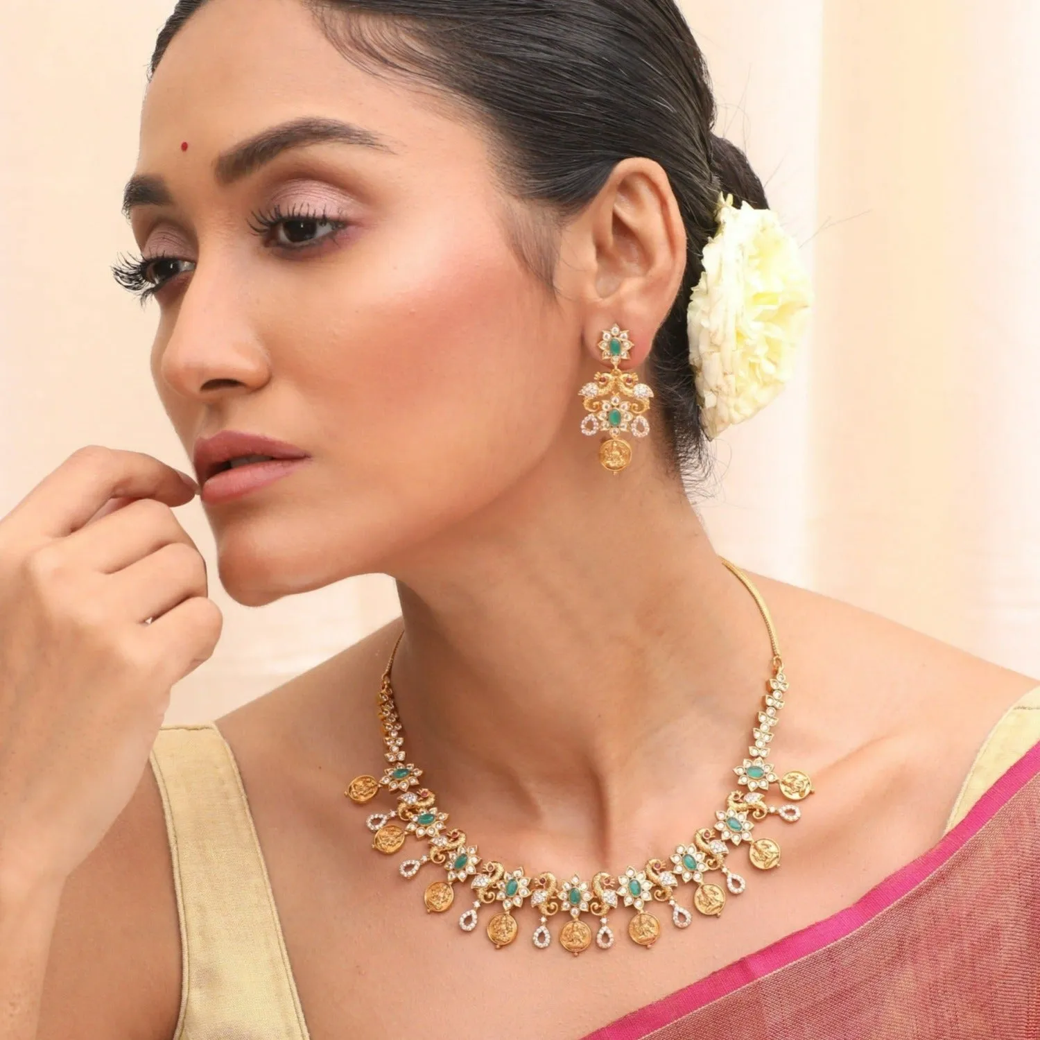 Mishika Antique Necklace Set