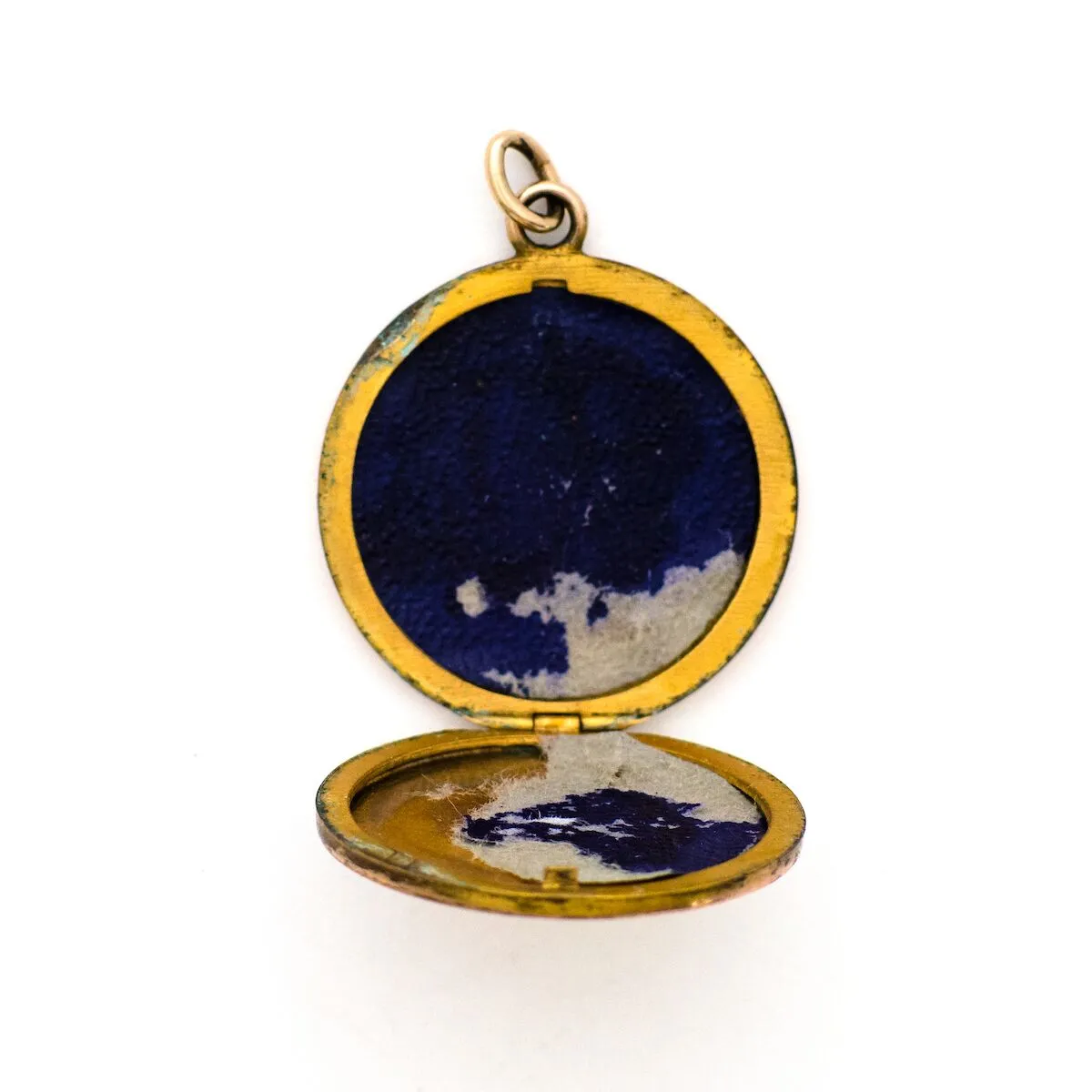 Narnia Locket